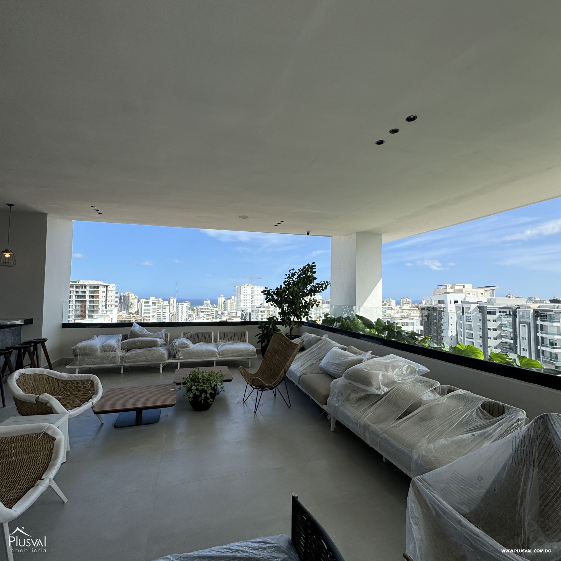 Vive en las alturas del lujo en Naco! Apartamento con vista espectacular y exclusivas amenidades. 388203