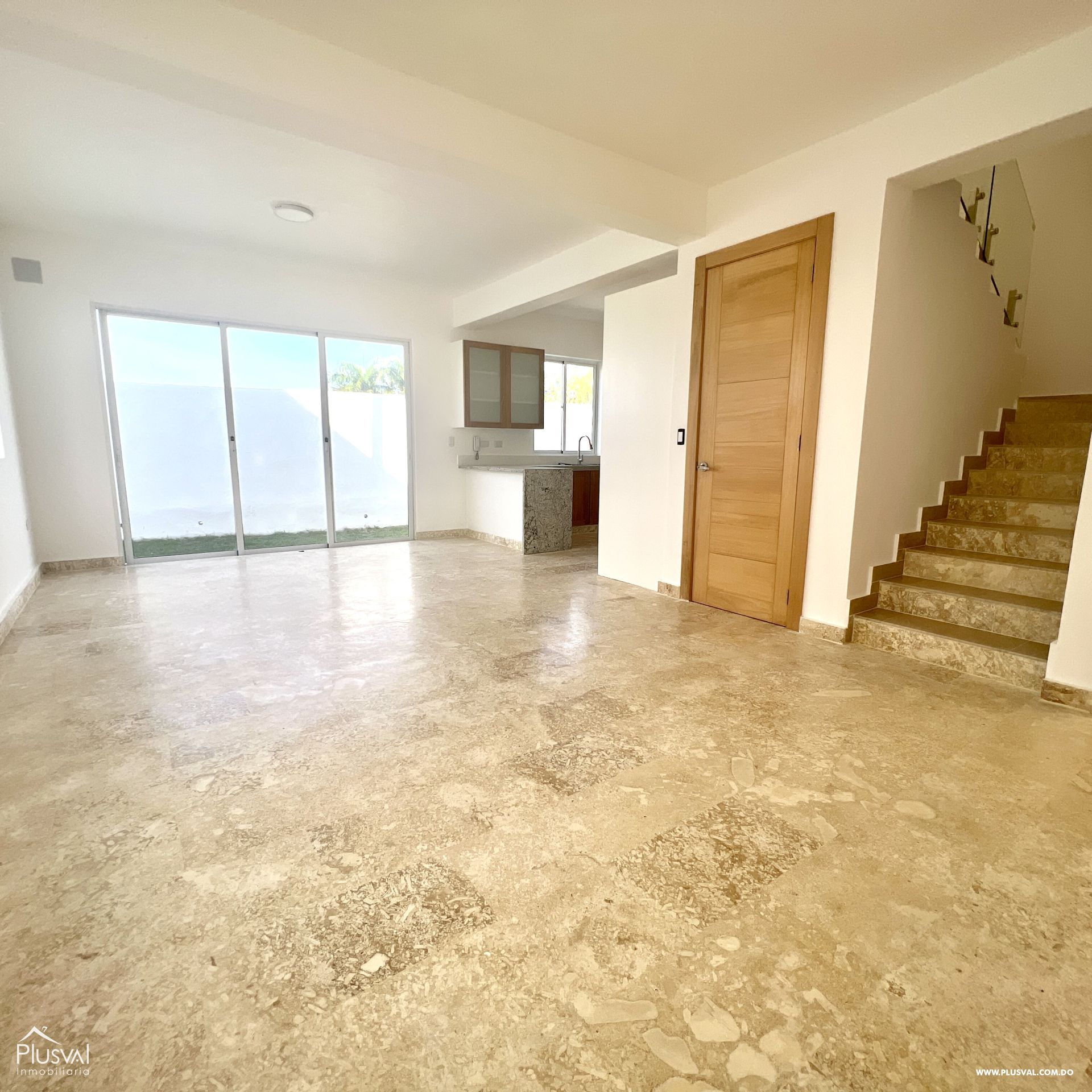 Casas en Venta en Puerto Plata con Dos Terrazas y Patio 306099