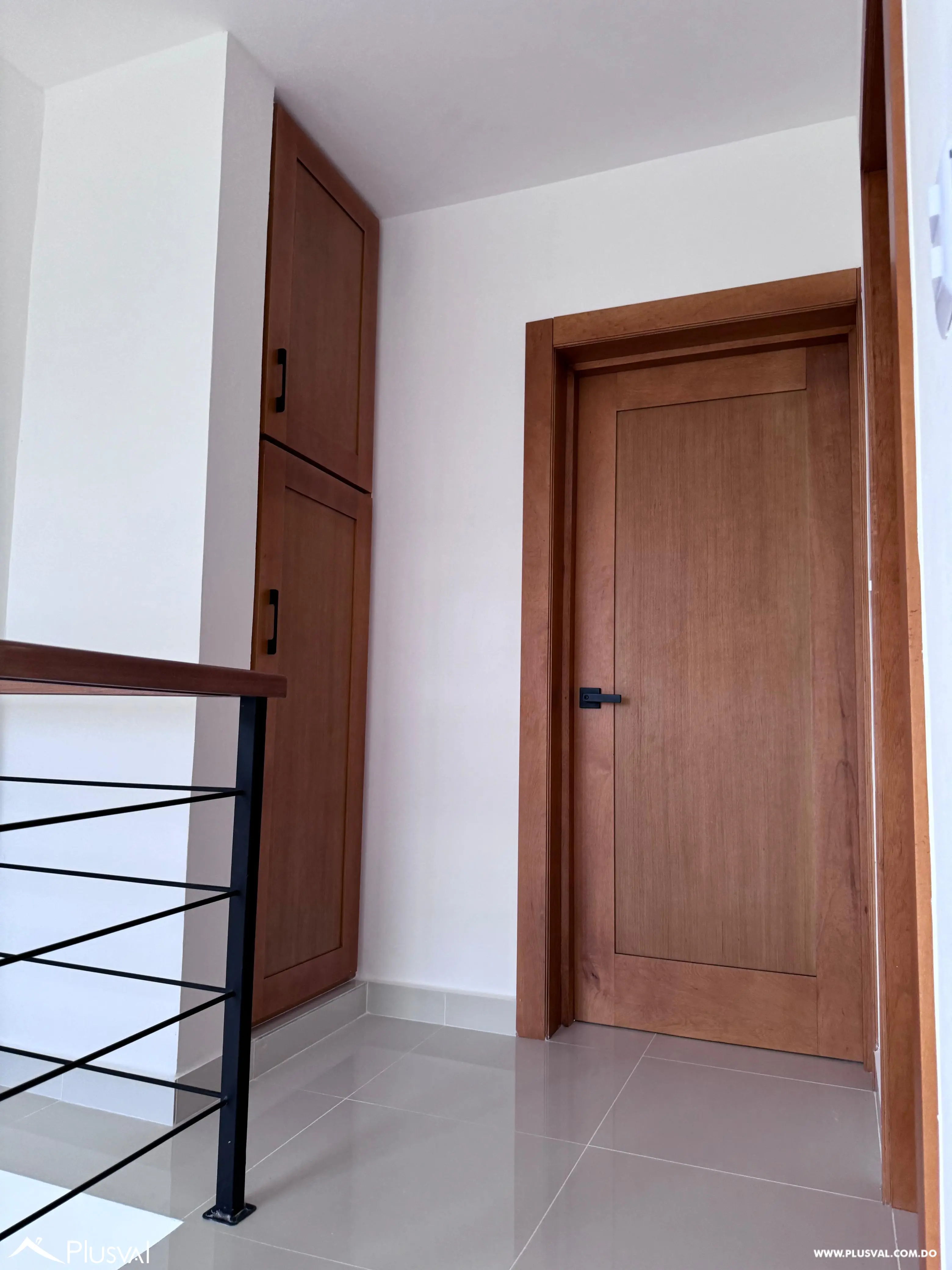 HERMOSA CASA CON PICUZZI Y PATIO EN BRISAS A SOLO 5 MINUTOS DEL DOWNTOWN 478015