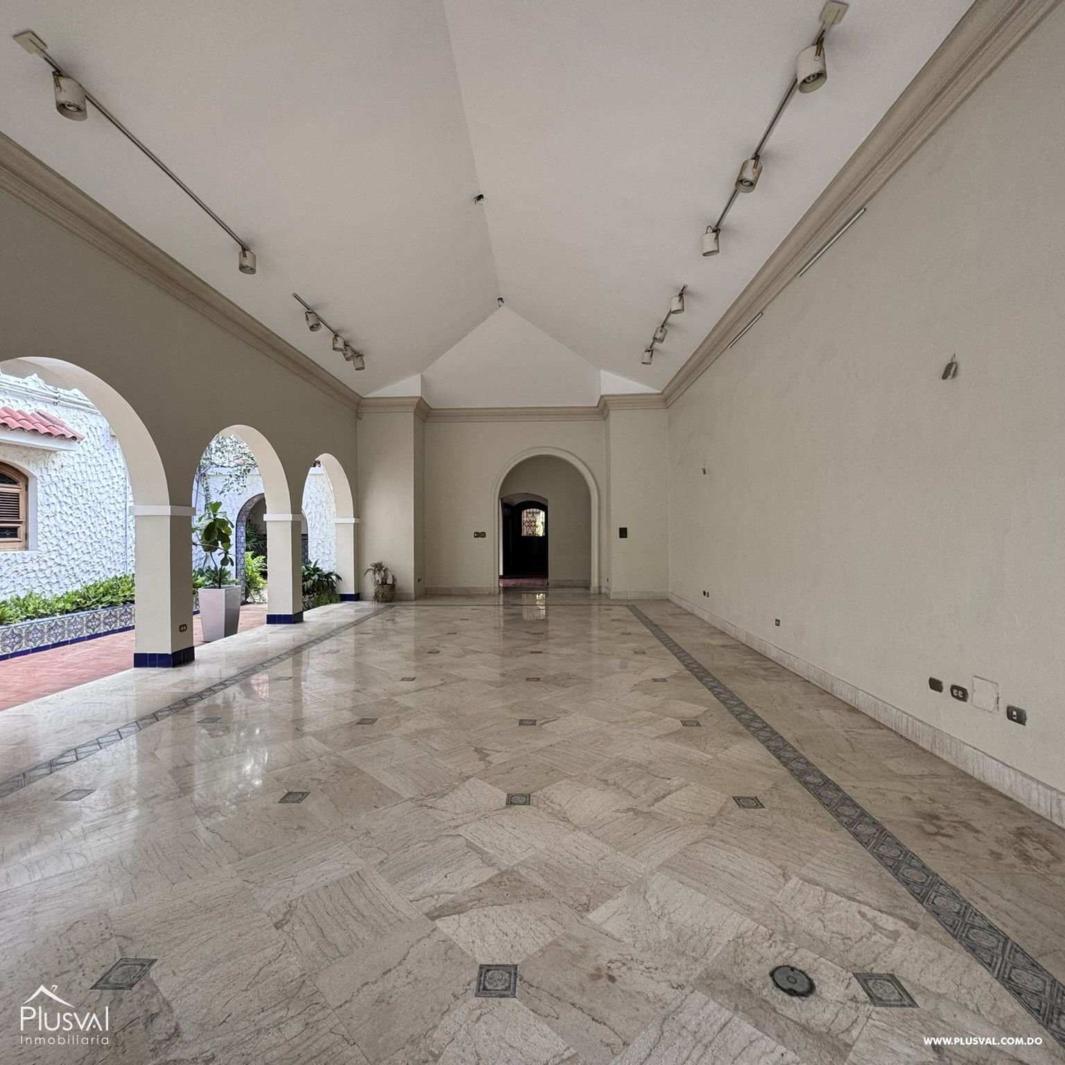 Casa En Gazcue ideal para uso Comercial o Oficina 362095