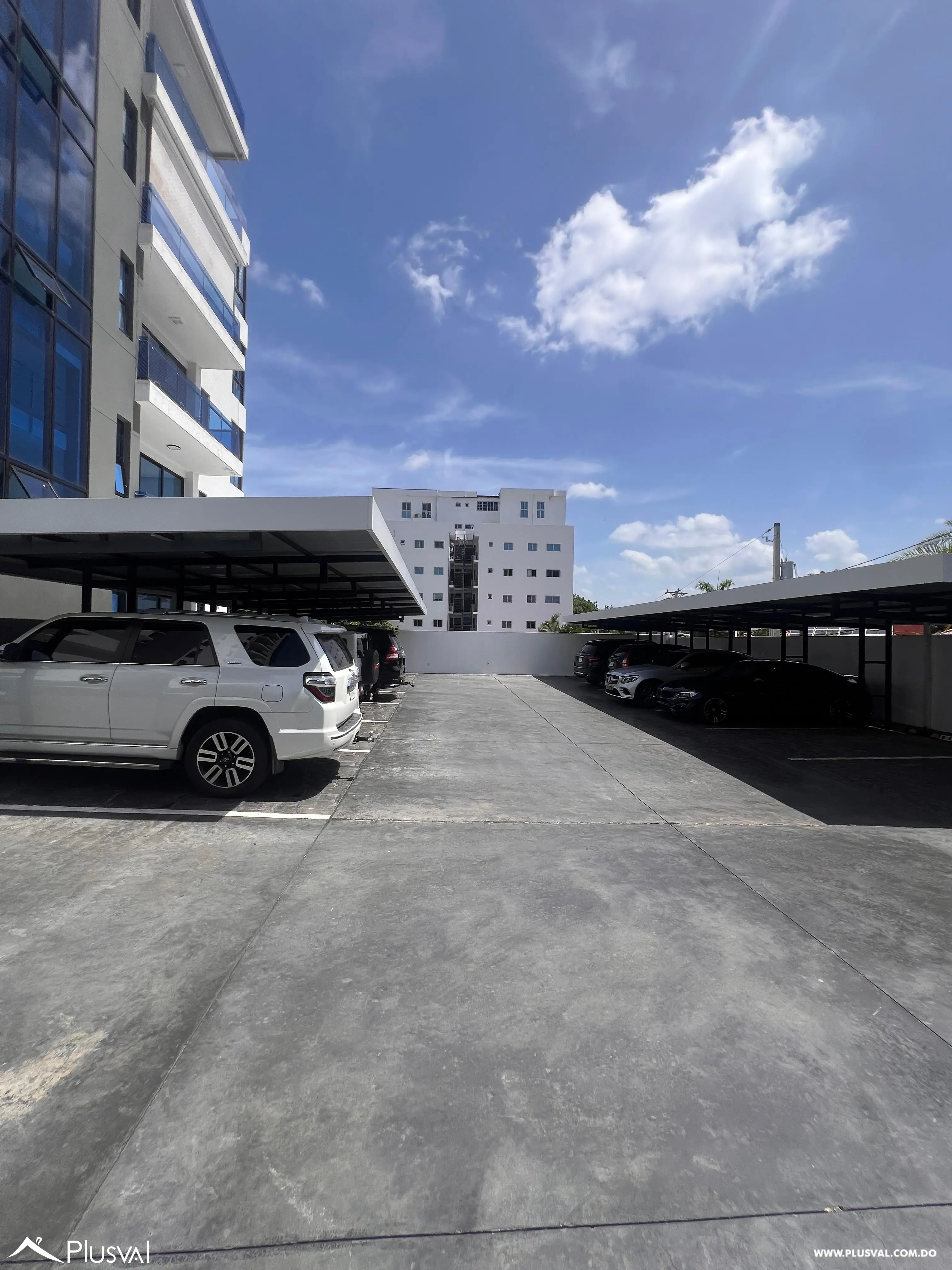 Amplio apartamento en renta con patio en los Cerros De Gurabo 461787