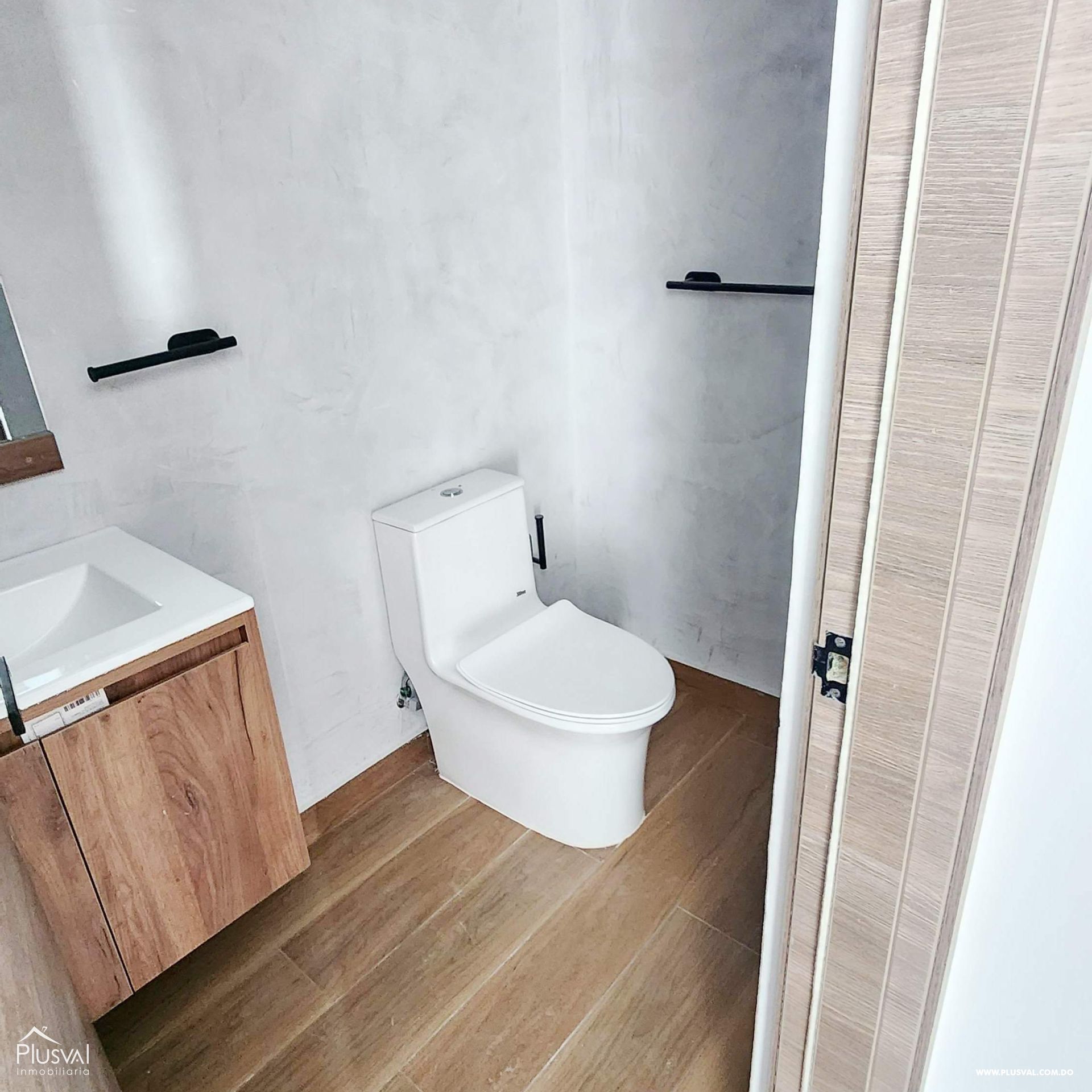 Apartamento piso alto con LB completa 383105