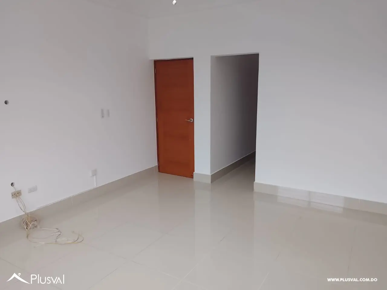 Alquiler de apartamento de 3 habitaciones en Evaristo Morales 469065