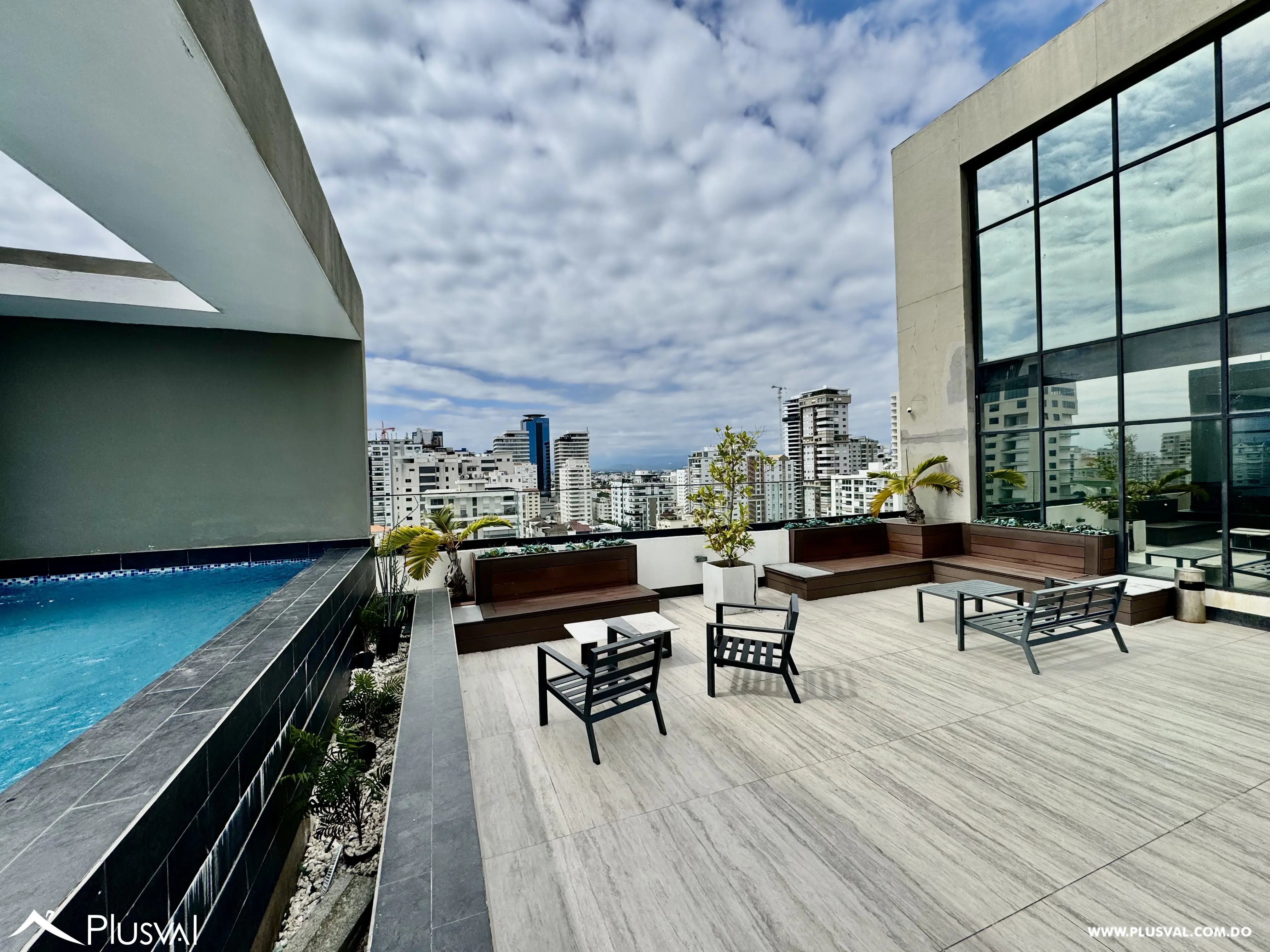 Alquilo Apto Amueblado en una de las Mejores Zonas de Piantini 487128