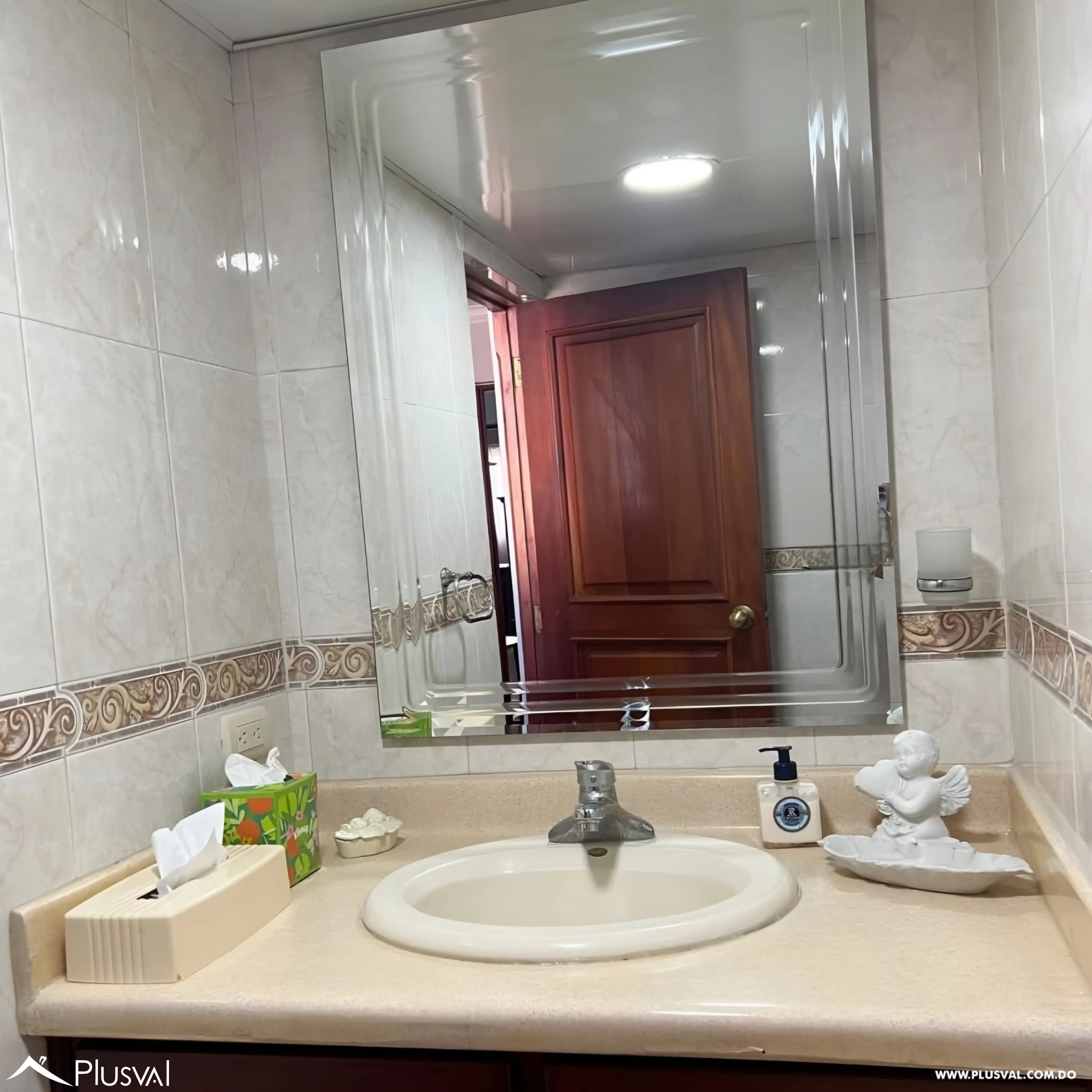 Casa comercial en venta en el Cacique con lavandería en funcionamiento. 522341