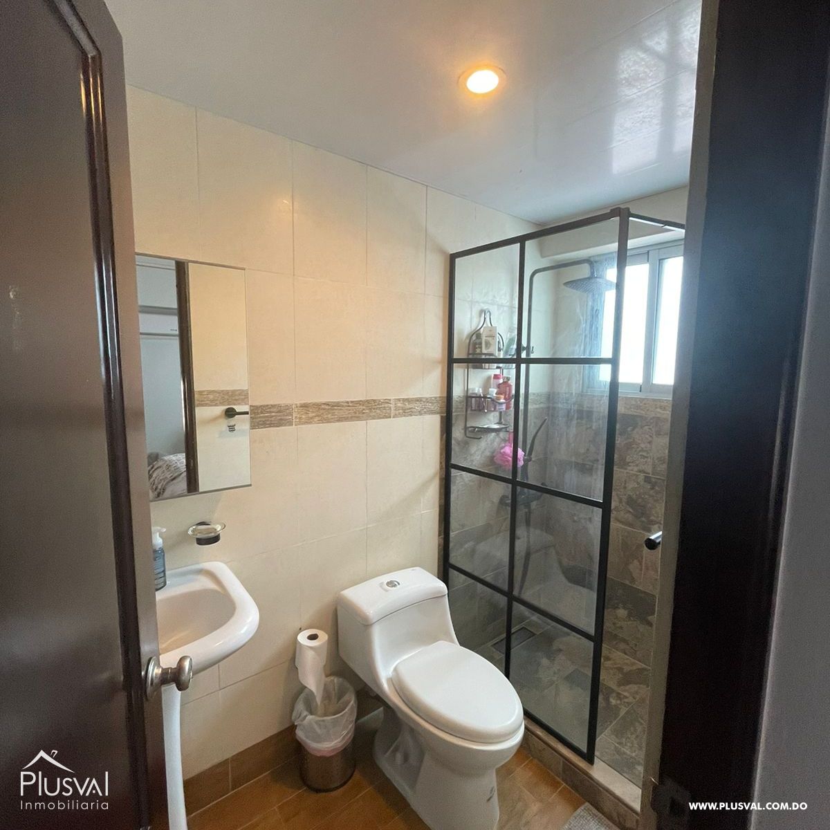 Amplio Apartamento de 3 habitaciones  en Venta en Evaristo Morales 329444