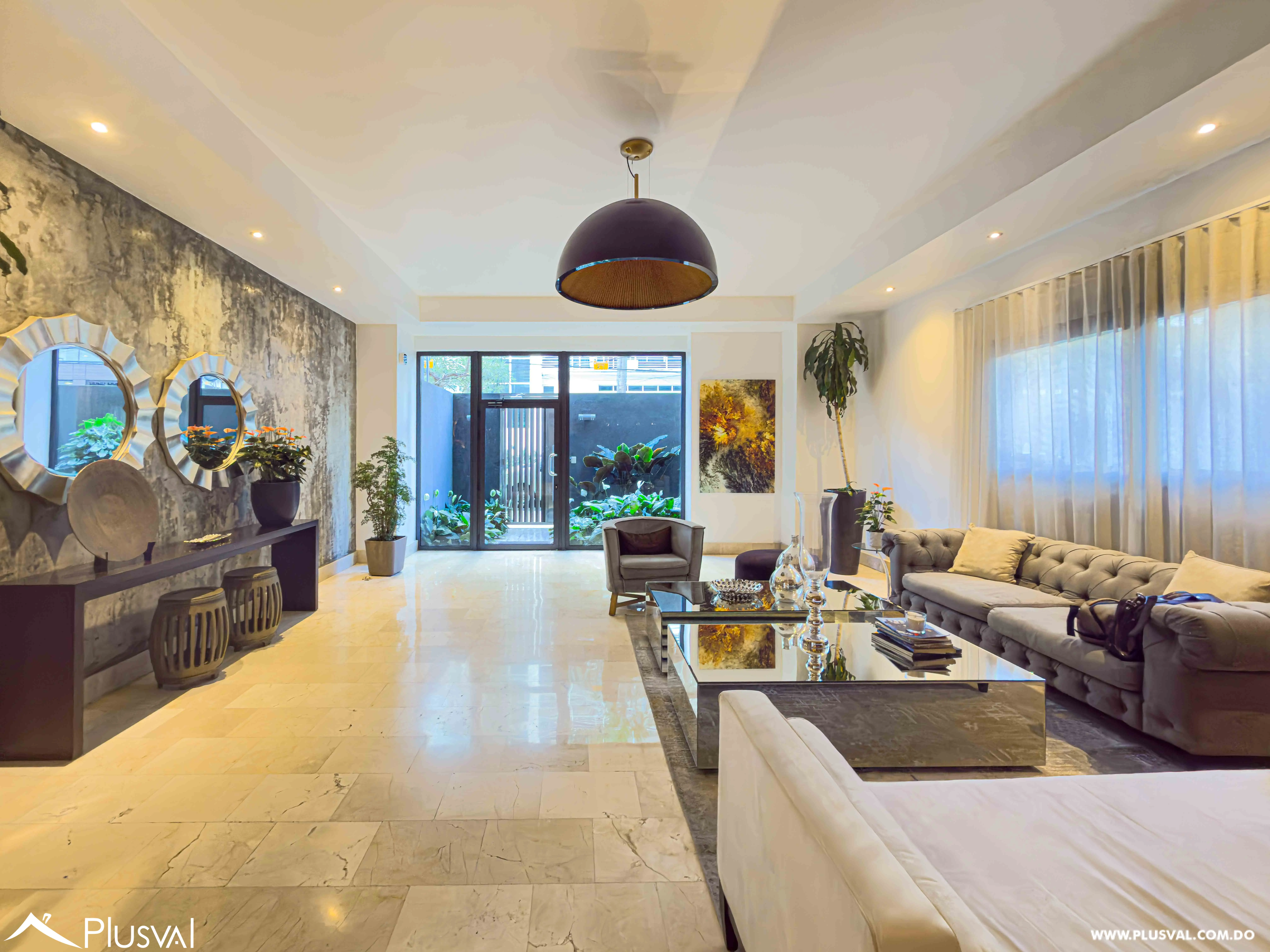 Elegante Apartamento Amueblado en Alquiler en Naco con 2 Habitaciones y Piso Alto 496537