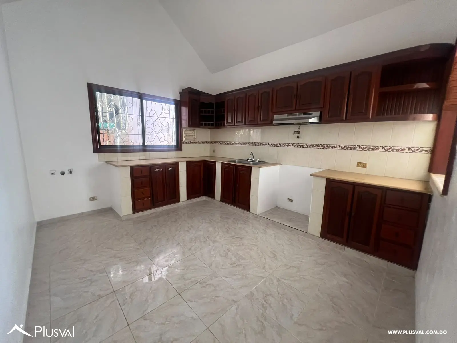 Casa Duplex en Santo Domingo Este 522471