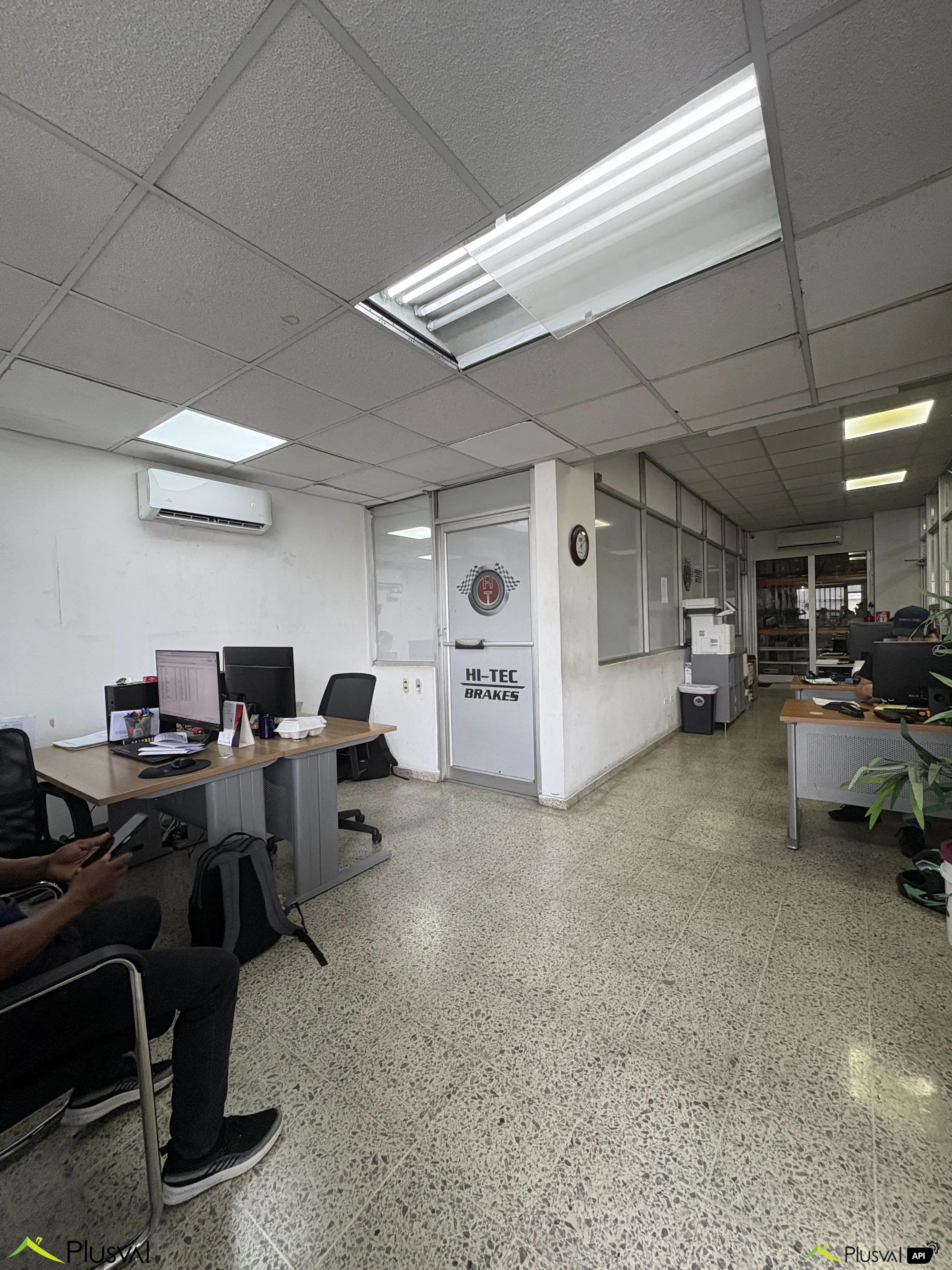 Nave/local en alquiler en Ens La Fe con rampa y salida a 2 calles 446212