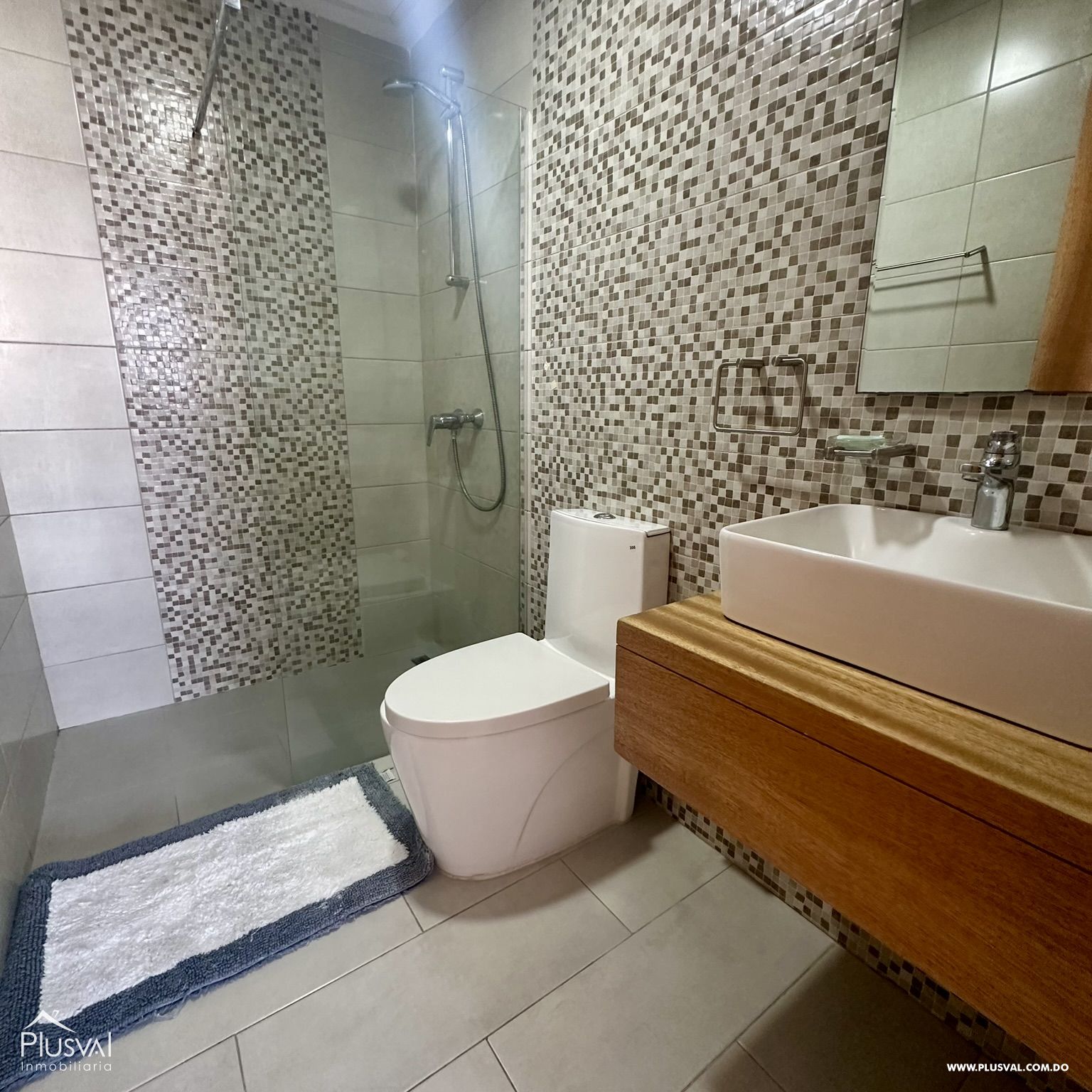 Apartamento en alquiler en el excluviso sector Piantini 372995