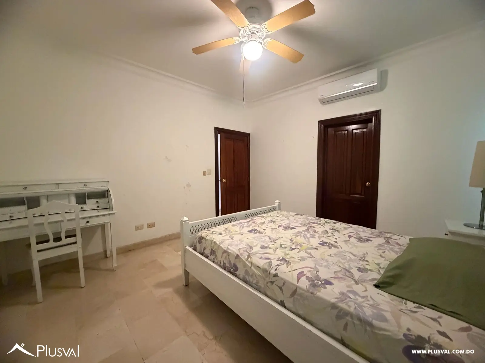 Amplio apartamento en alquiler en La Esperilla 490263