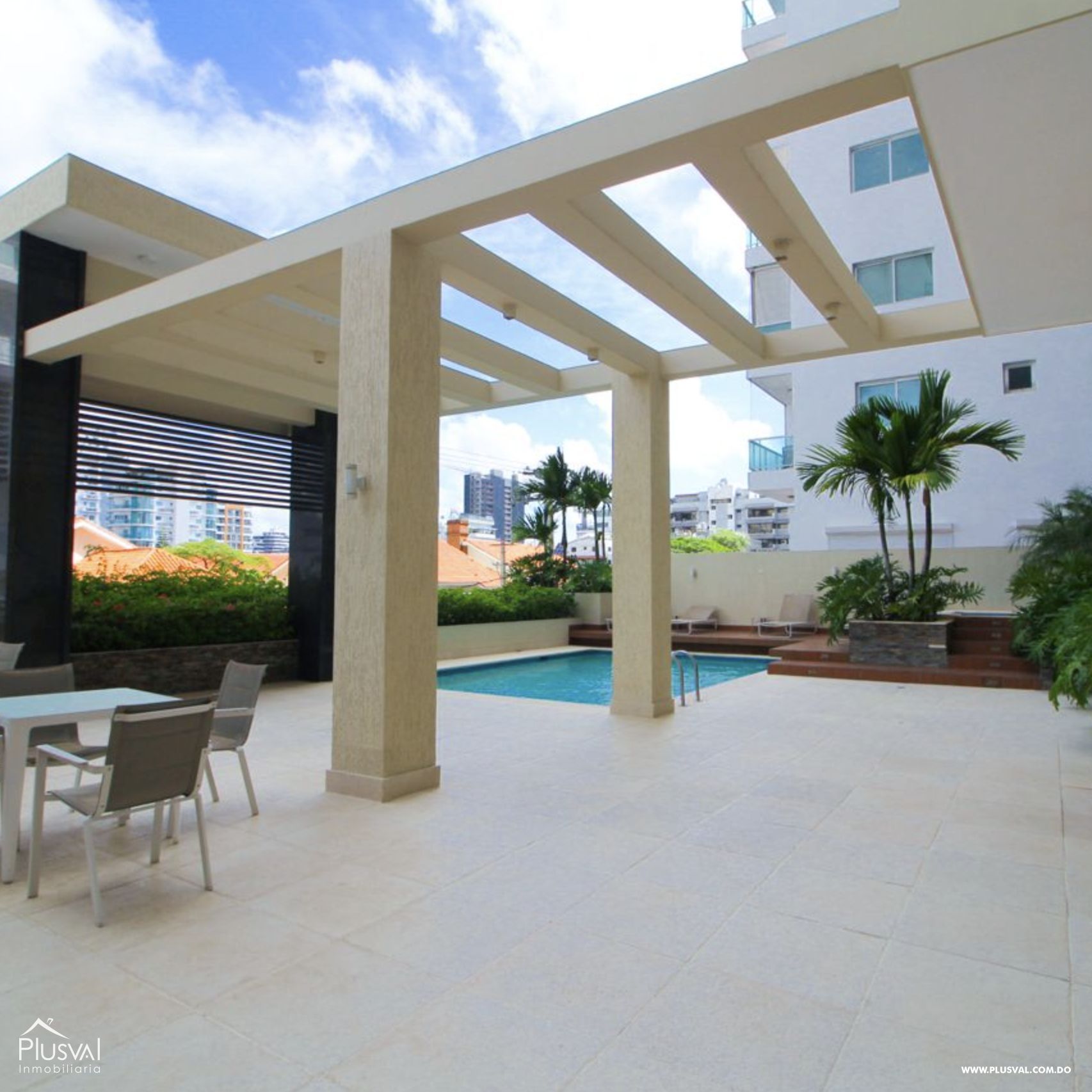Apartamento Amueblado de Lujo con Terraza y 3 Hab. en Piantini 447584