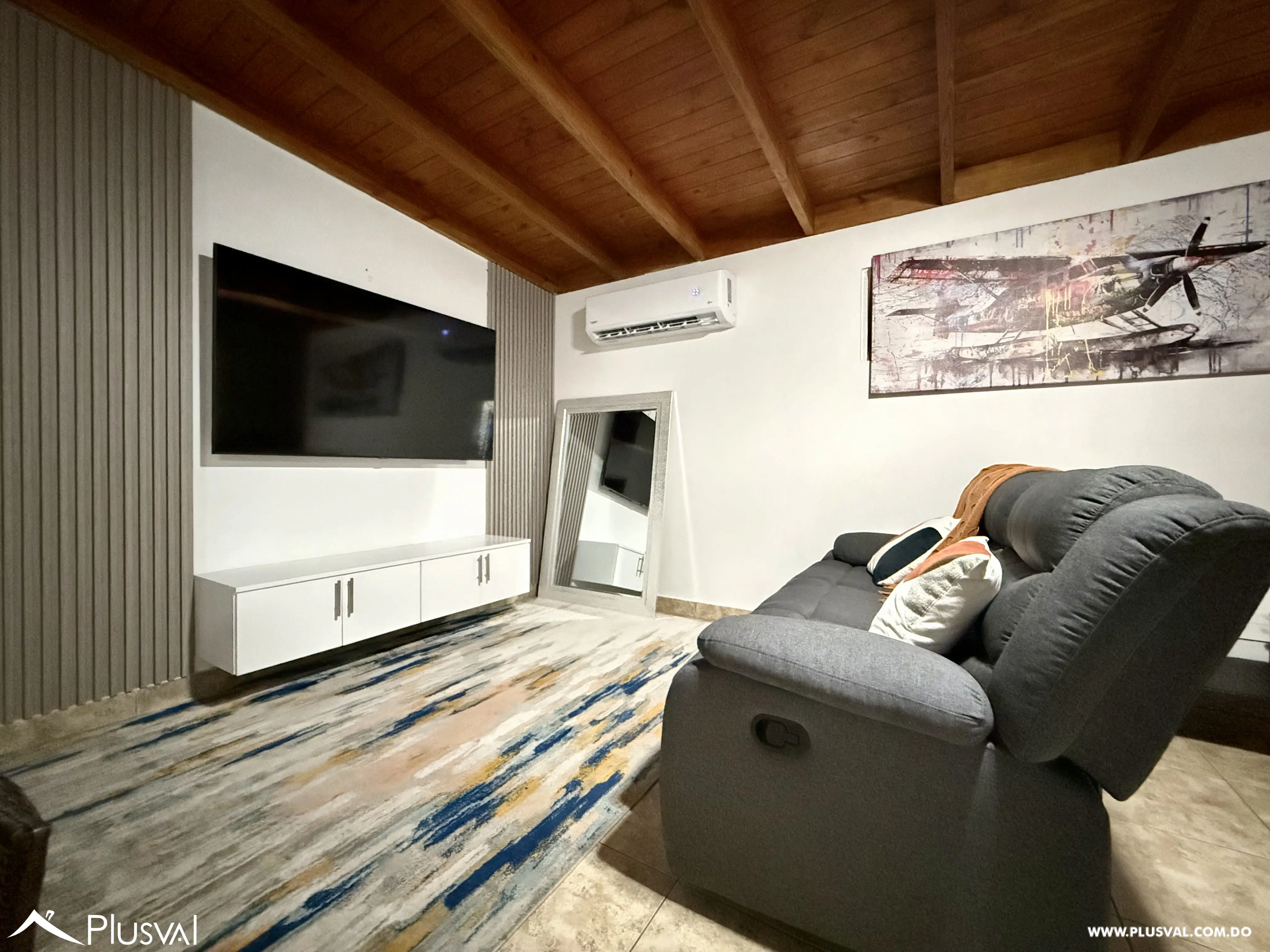 Amplio y comodo apartamento tipo PH 458811