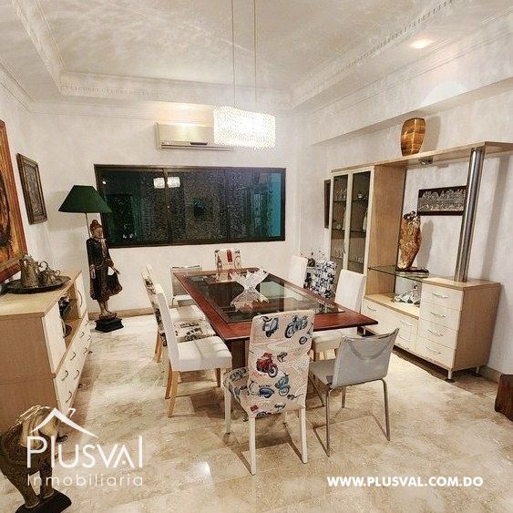 Se Vende  amplio apartamento en Naco 368931