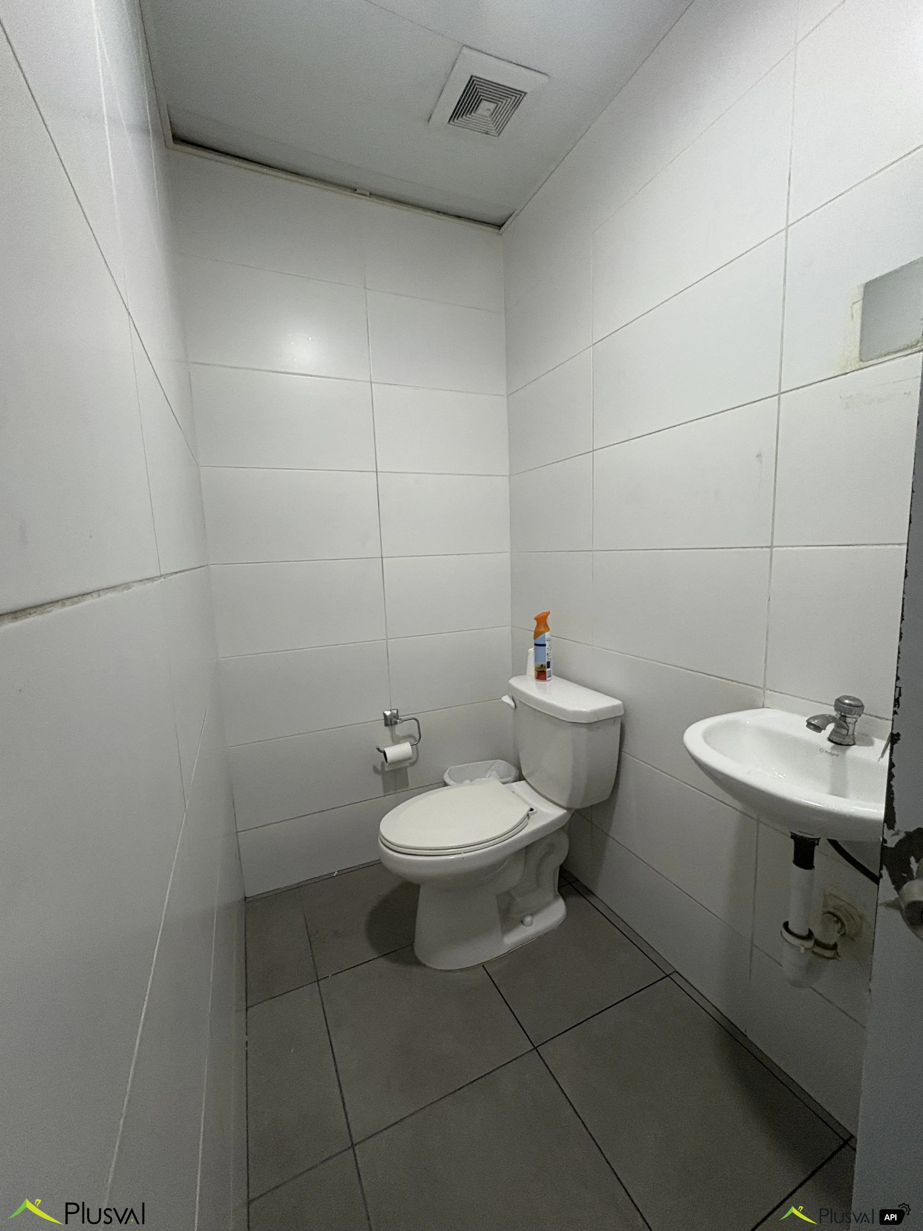 Nave/local en alquiler en Ens La Fe con rampa y salida a 2 calles 446210