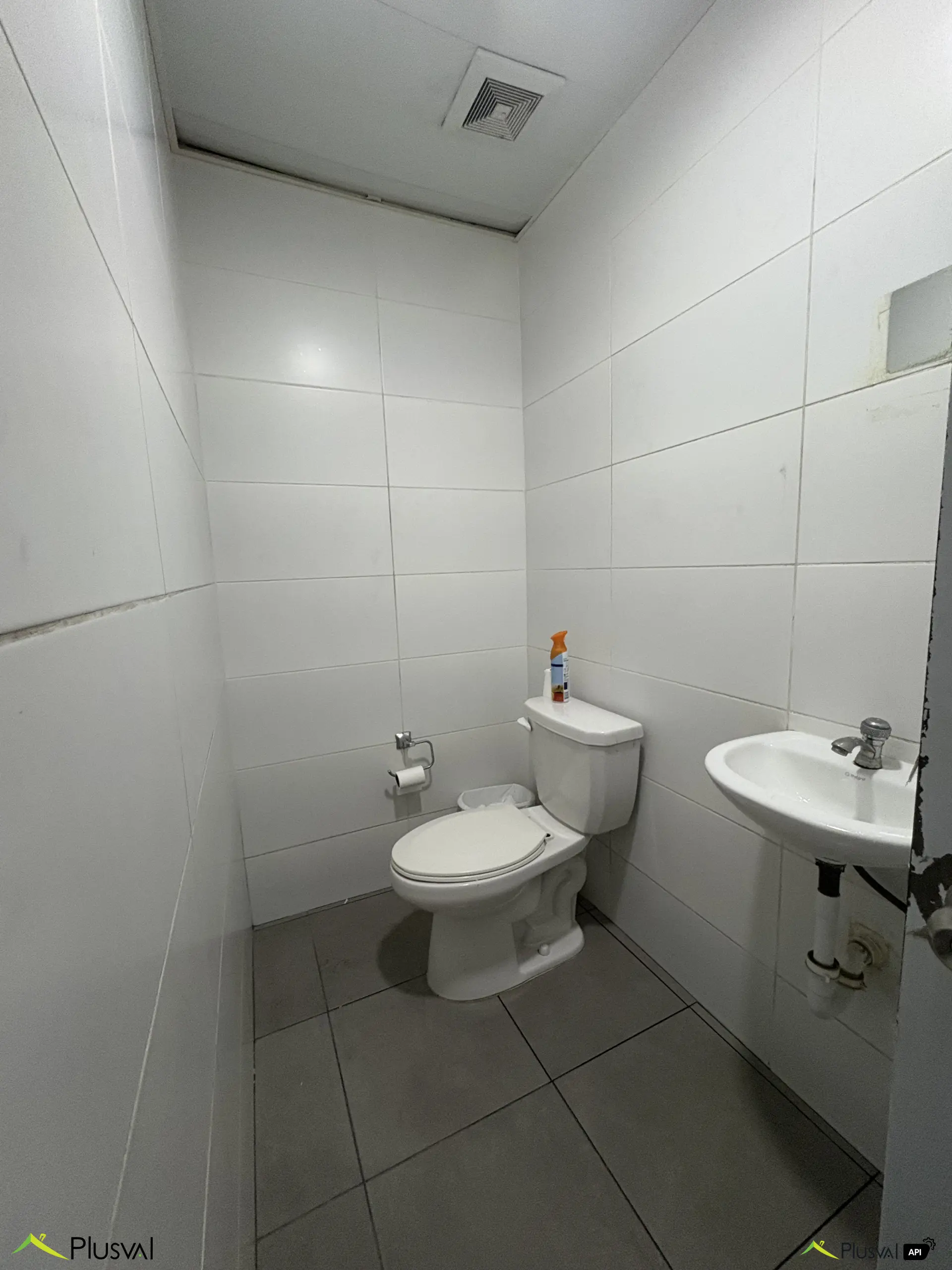 Nave/local en alquiler en Ens La Fe con rampa y salida a 2 calles 446210