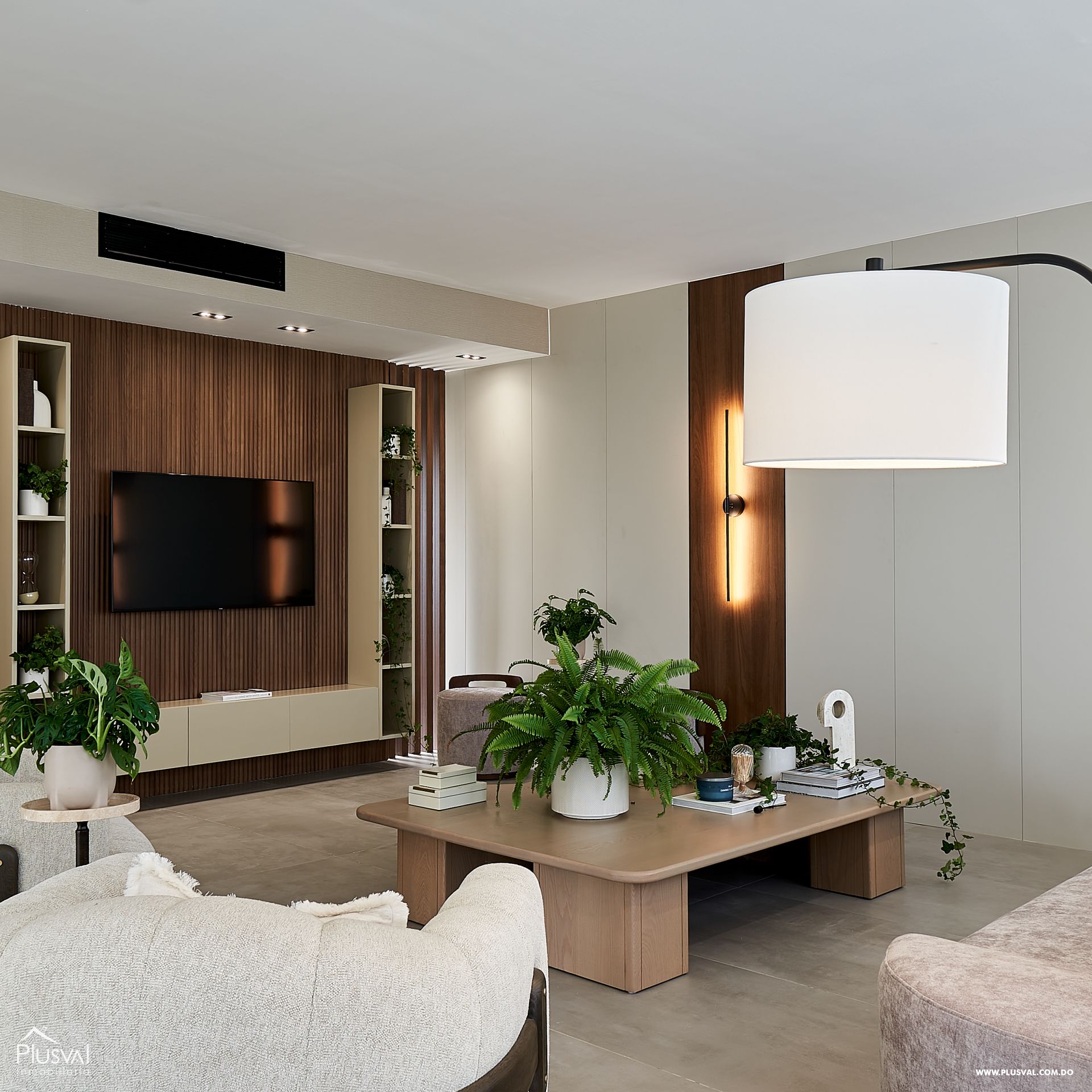 Moderno y exclusivo apartamento de una torre residencial en el polígono central de la ciudad 446574