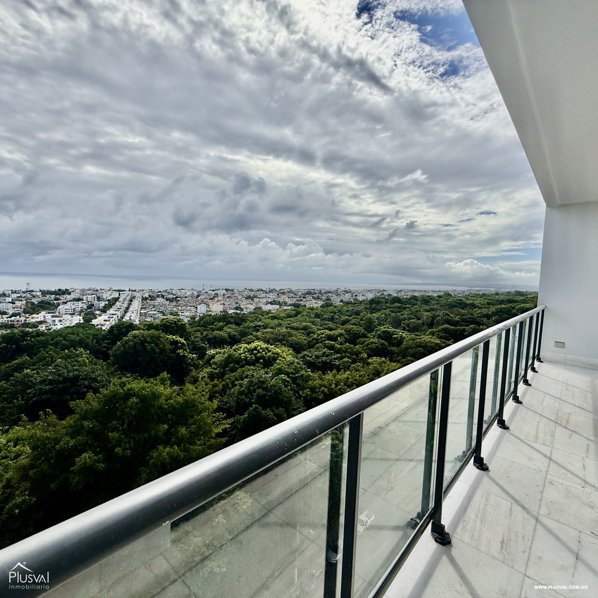 Torre en Anacaona con apartamentos en venta con vista al mar 408691