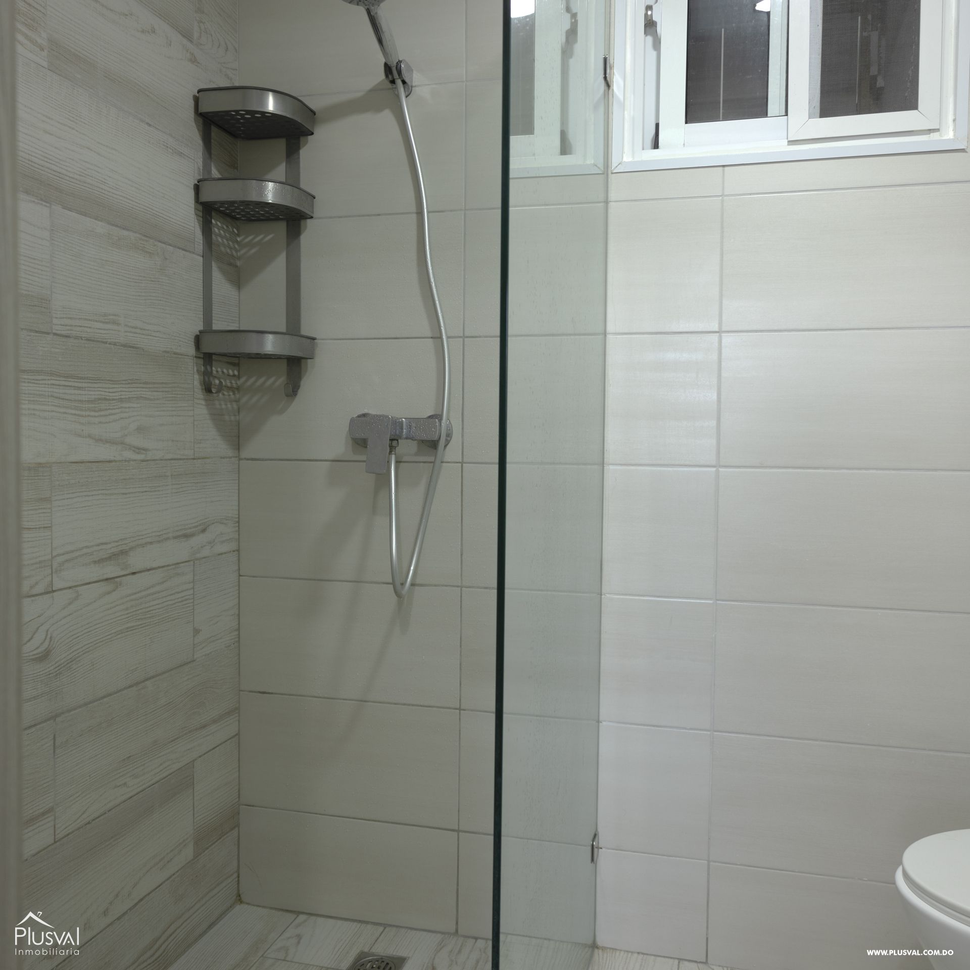 Acogedor apartamento en venta, en Residencial Crisfer 391772