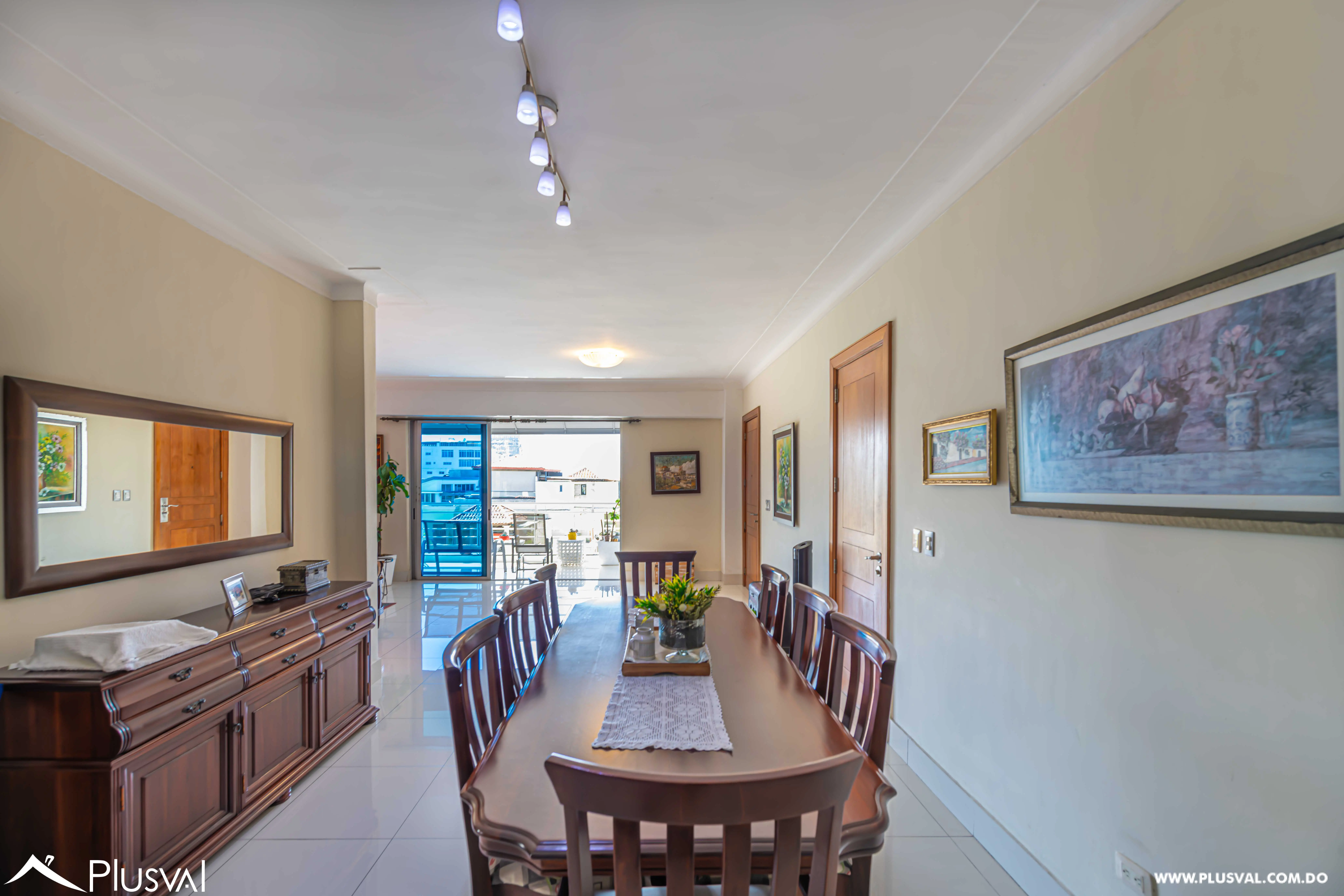 Amplio apartamento en venta en Mirador Norte 495549