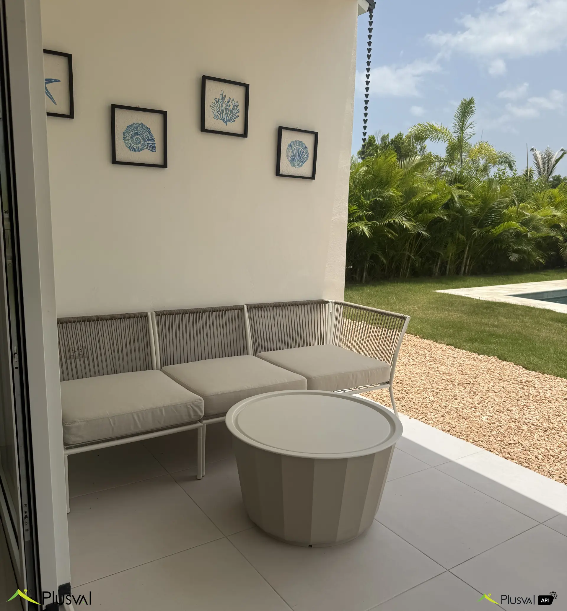 Exclusiva villa con vista al golf y piscina privada en PLAYA NUEVA ROMANA 447156