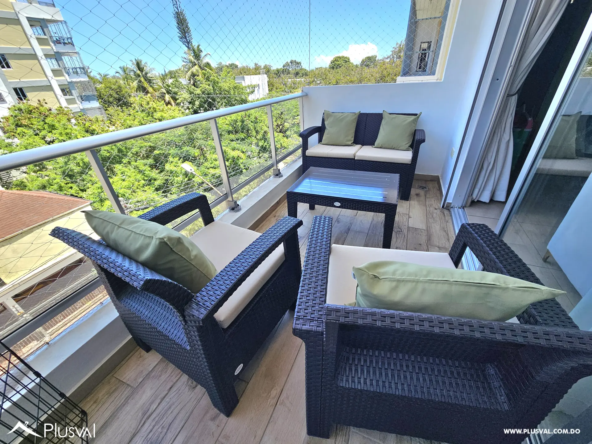Alquilo apartamento con línea blanca a dos esquinas del Parque Mirador Sur 500660