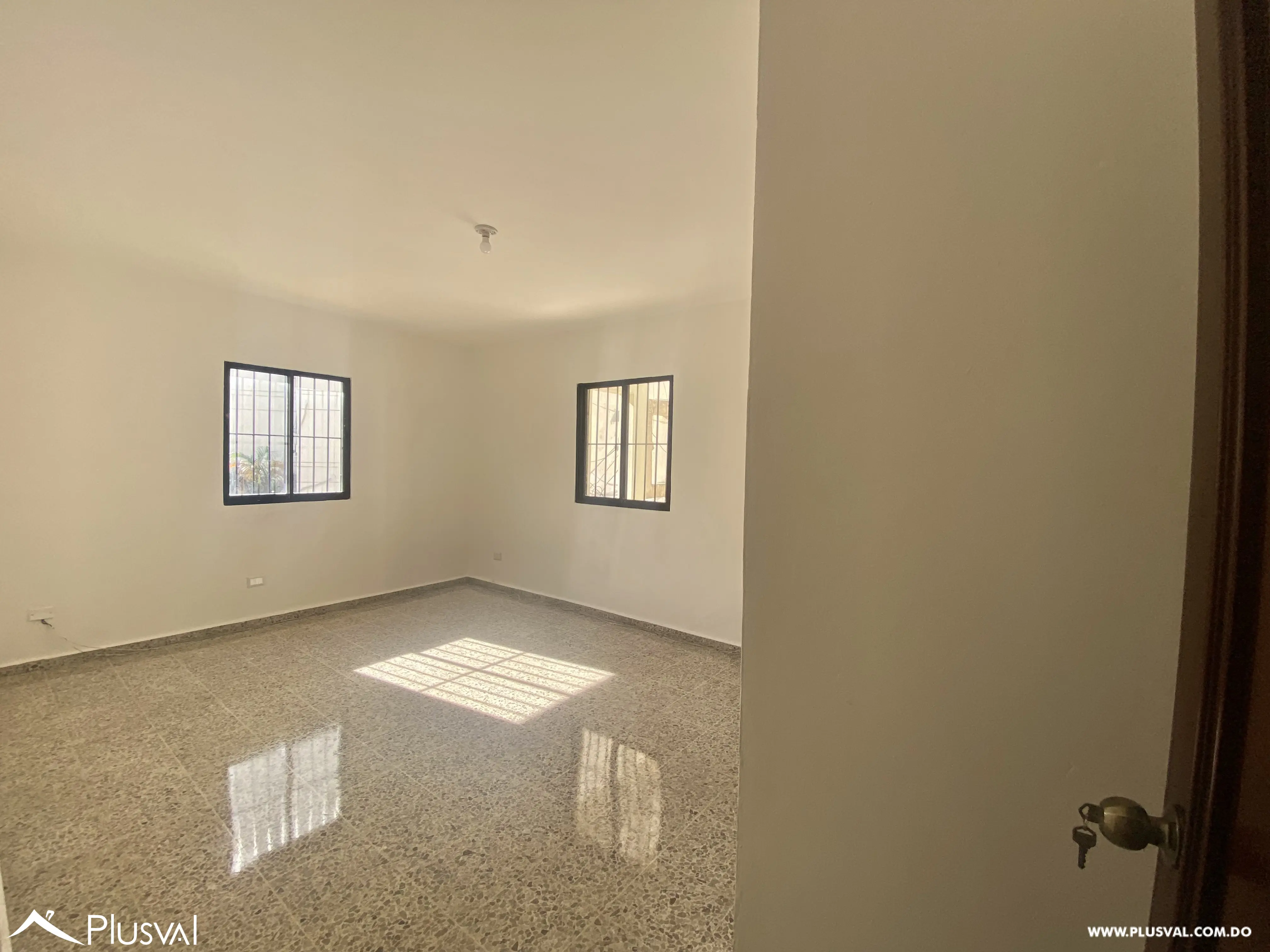 Alquilo Excelente Apartamento en La Esperilla 474418