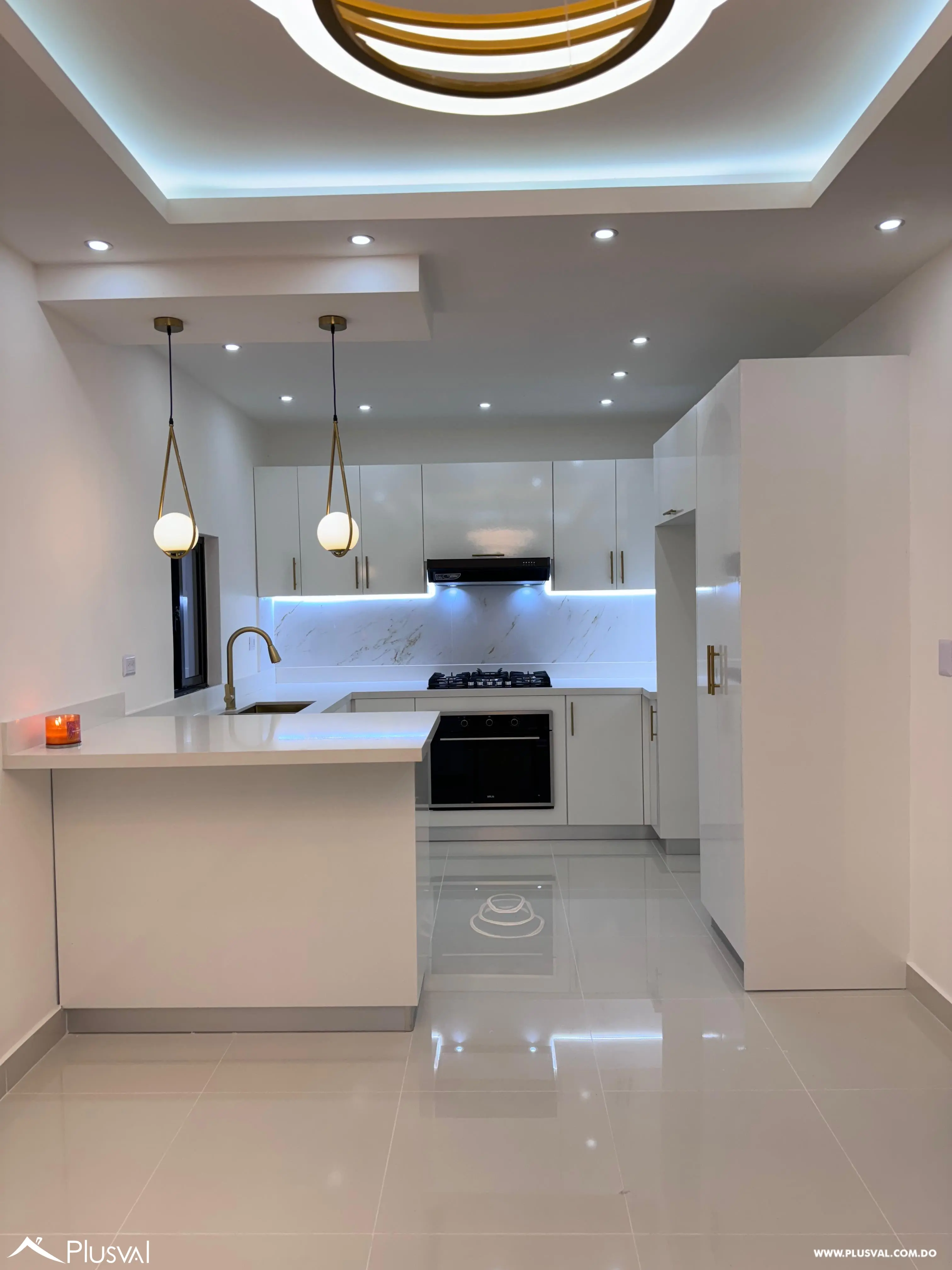 HERMOSA CASA CON PICUZZI Y PATIO EN BRISAS A SOLO 5 MINUTOS DEL DOWNTOWN 478014