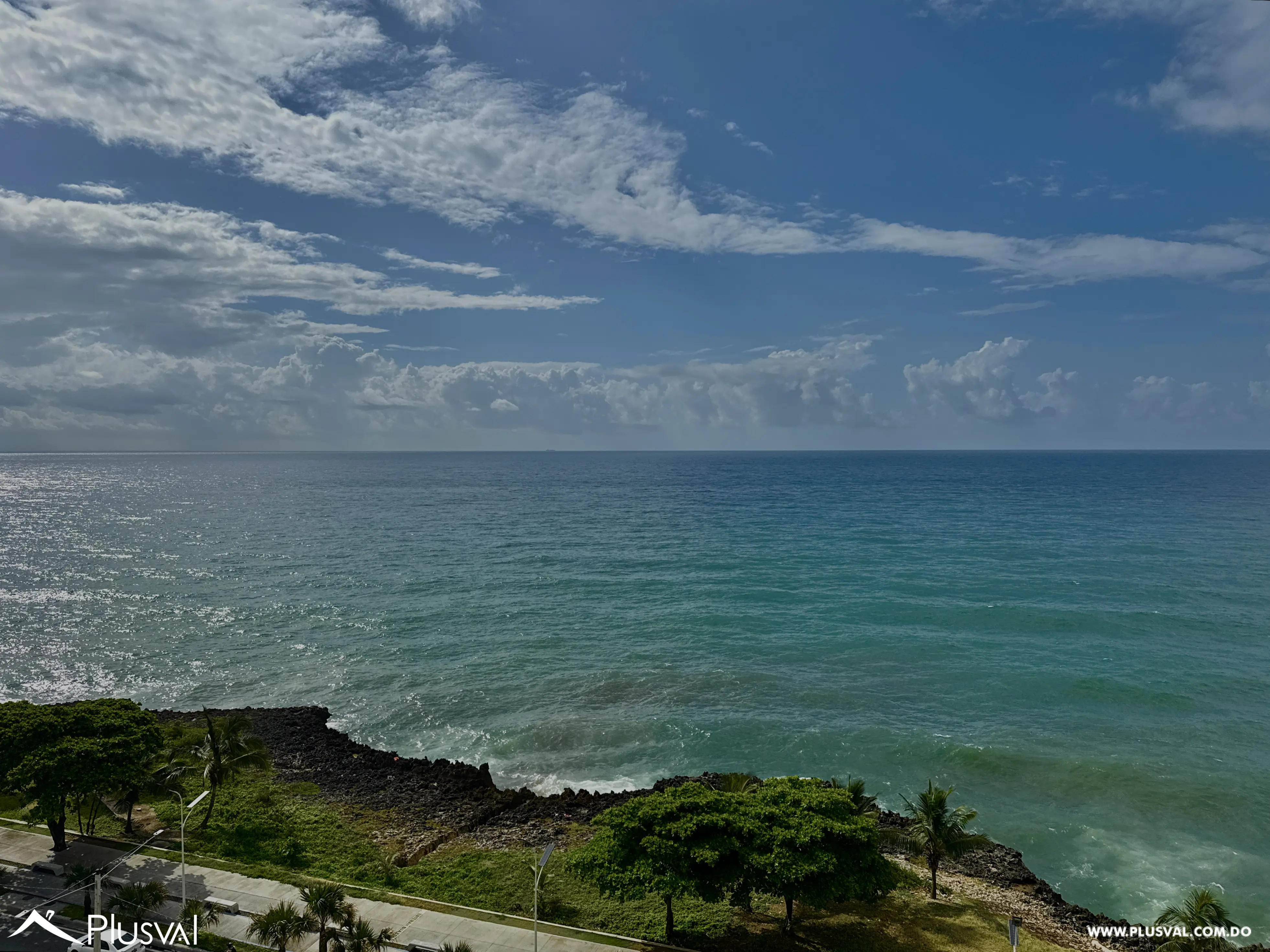 Apartamento amueblado piso 10 con espectacular vista al mar, jacuzzi privado, 4 balcones en Malecón Santo Domingo 506598