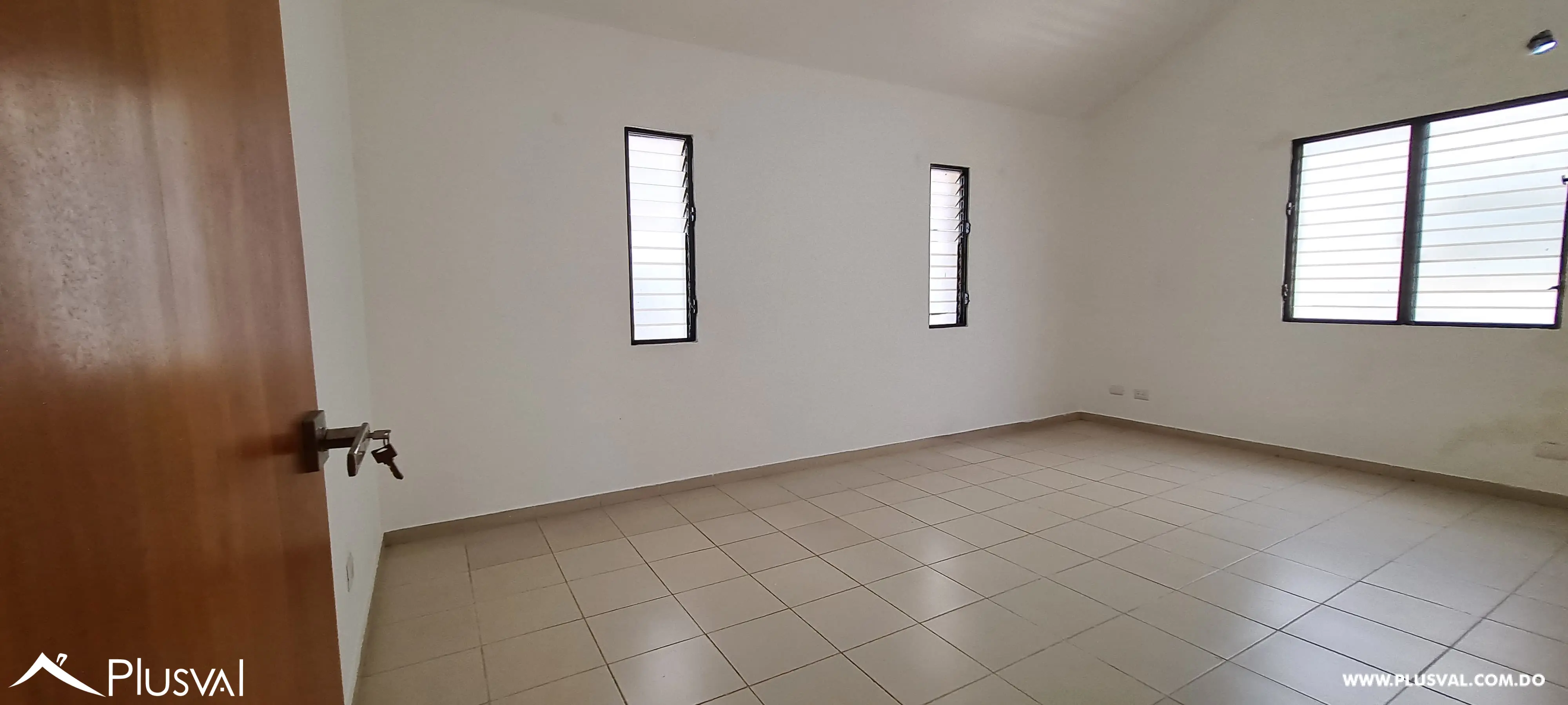 SE RENTA AMPLIO APARTAMENTO EN ZONA EXCLUSIVA DE SANTO DOMINGO 452275