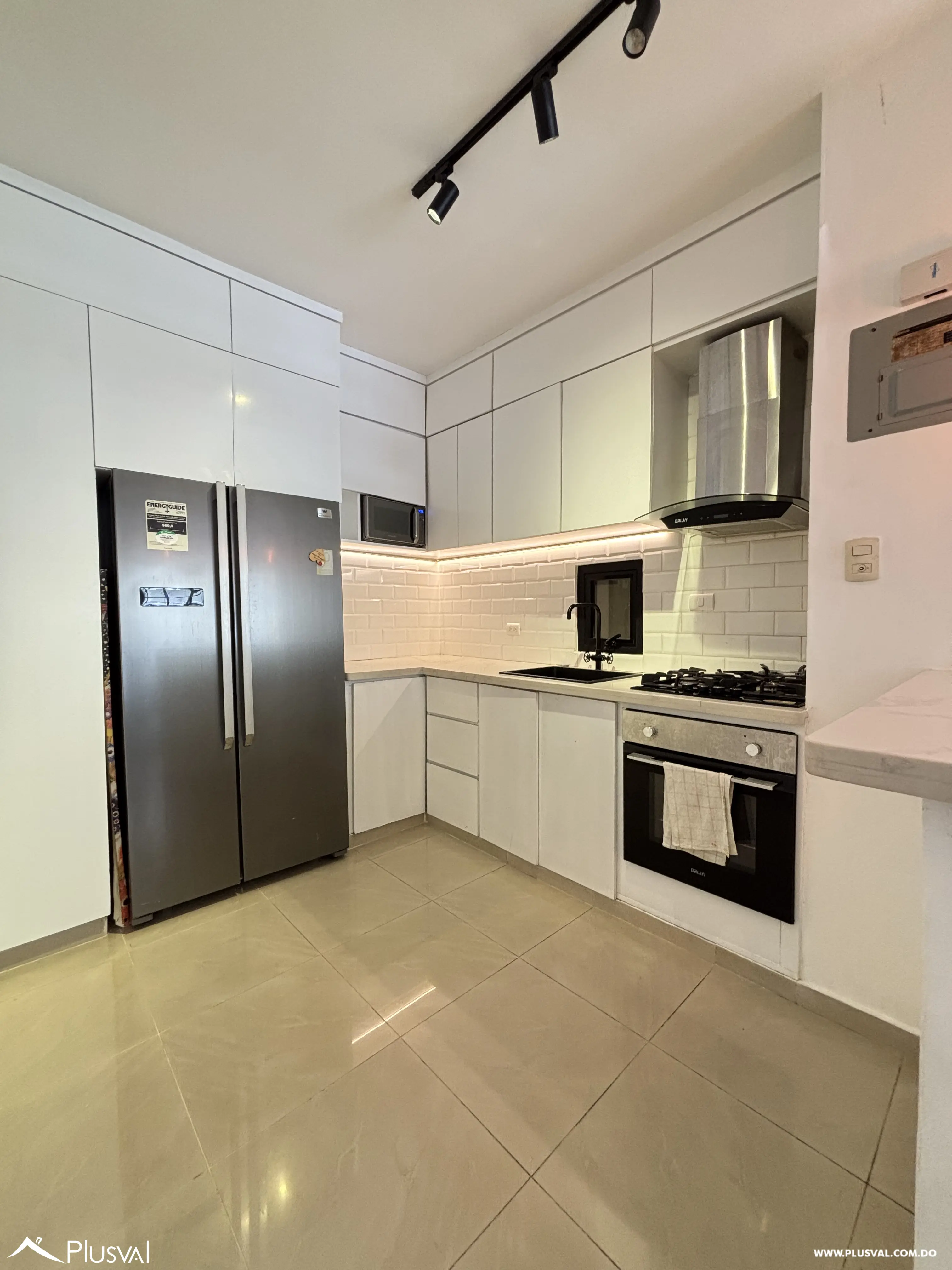 Apartamento en alquiler amueblado en Piantini 518000