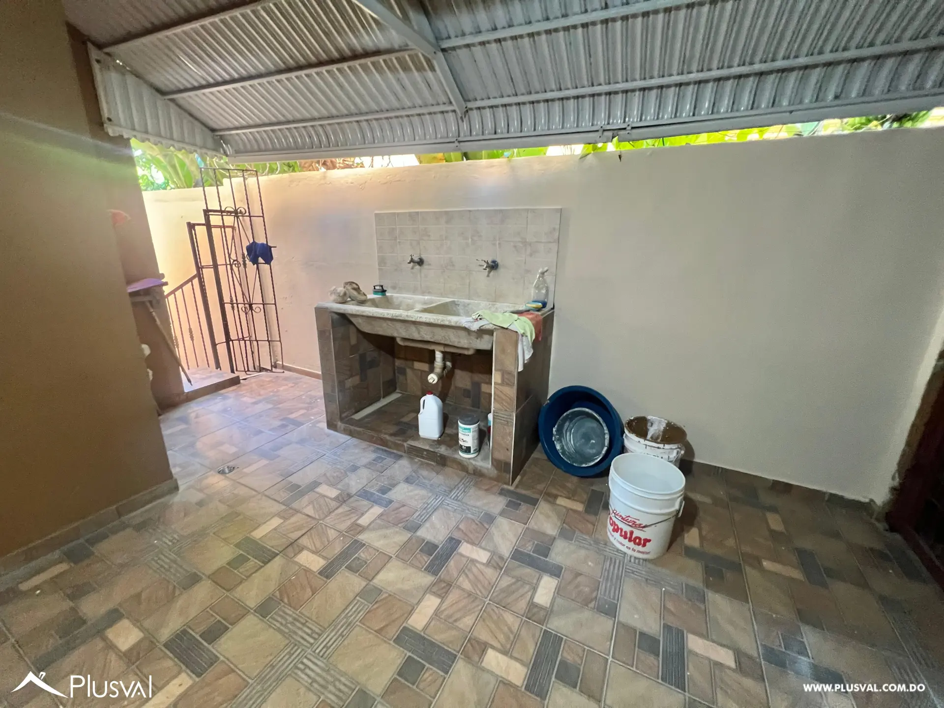Casa en Brisa Oriental de 3 niveles. 478378