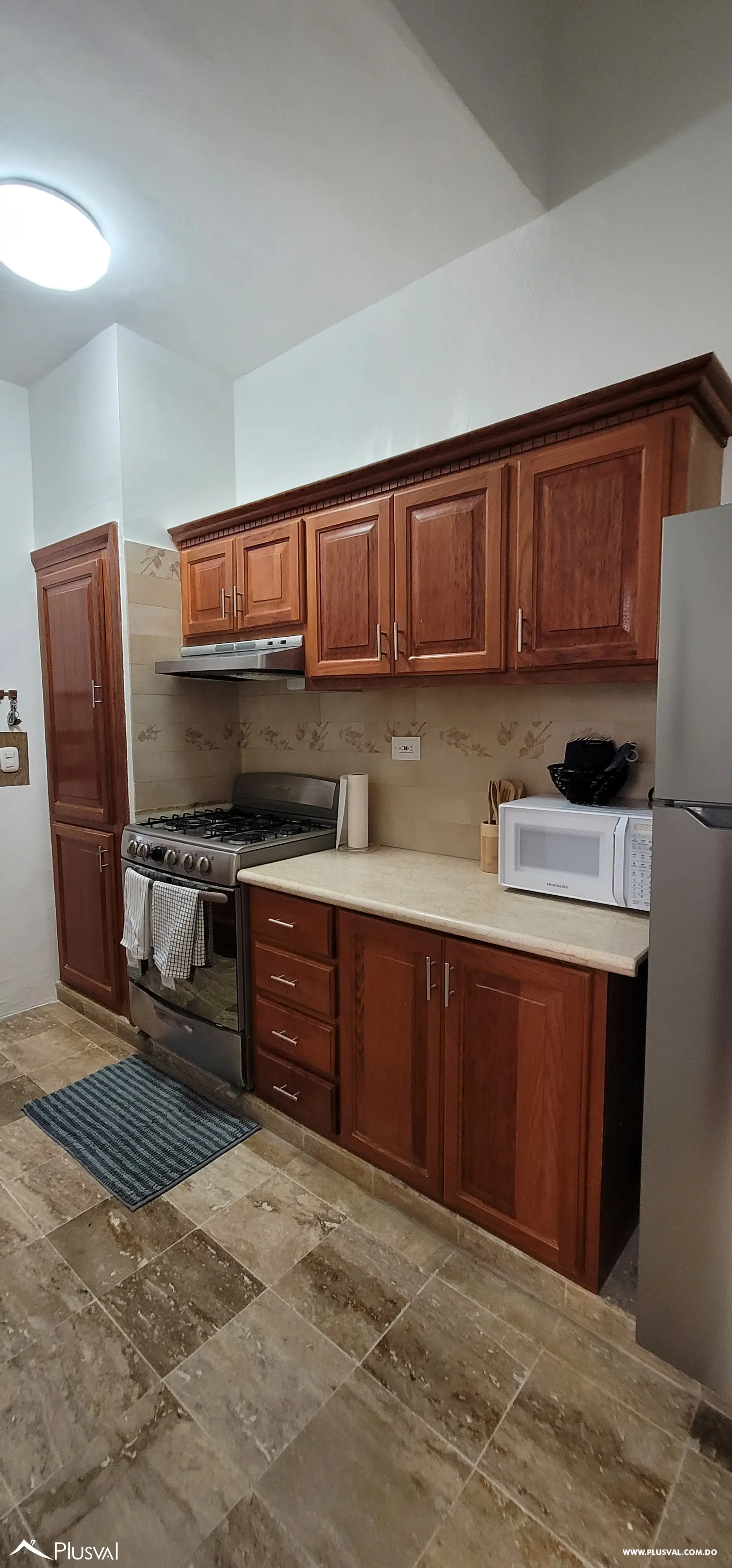 AMPLIO APARTAMENTO EN VENTA EN RESIDENCIAL CERRADO, CON PISCINA Y CON VISTA Y ACCESO DIRECTO A PLAYA BIBIJAGUA, 484339