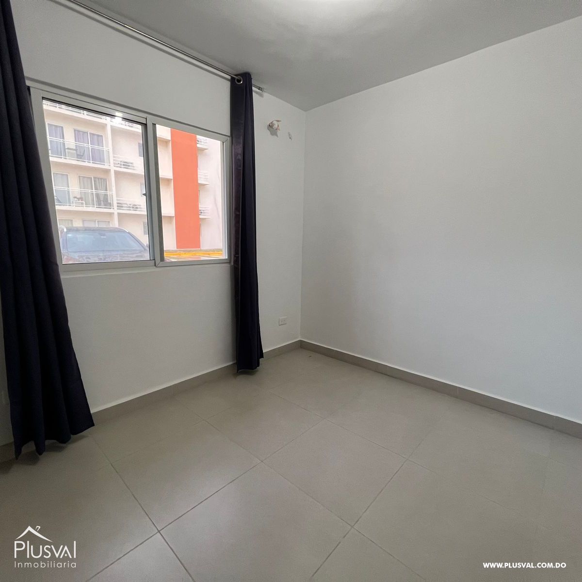 Acogedor apartamento en venta, en Residencial Crisfer 391770