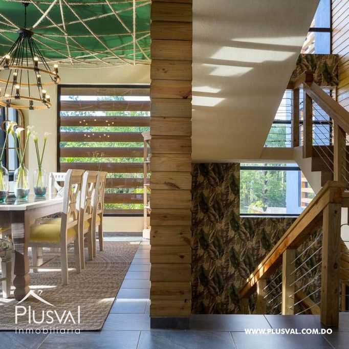 Hermosa Villa en Venta con Vistas de montañas en Mata de Plátano. 303844