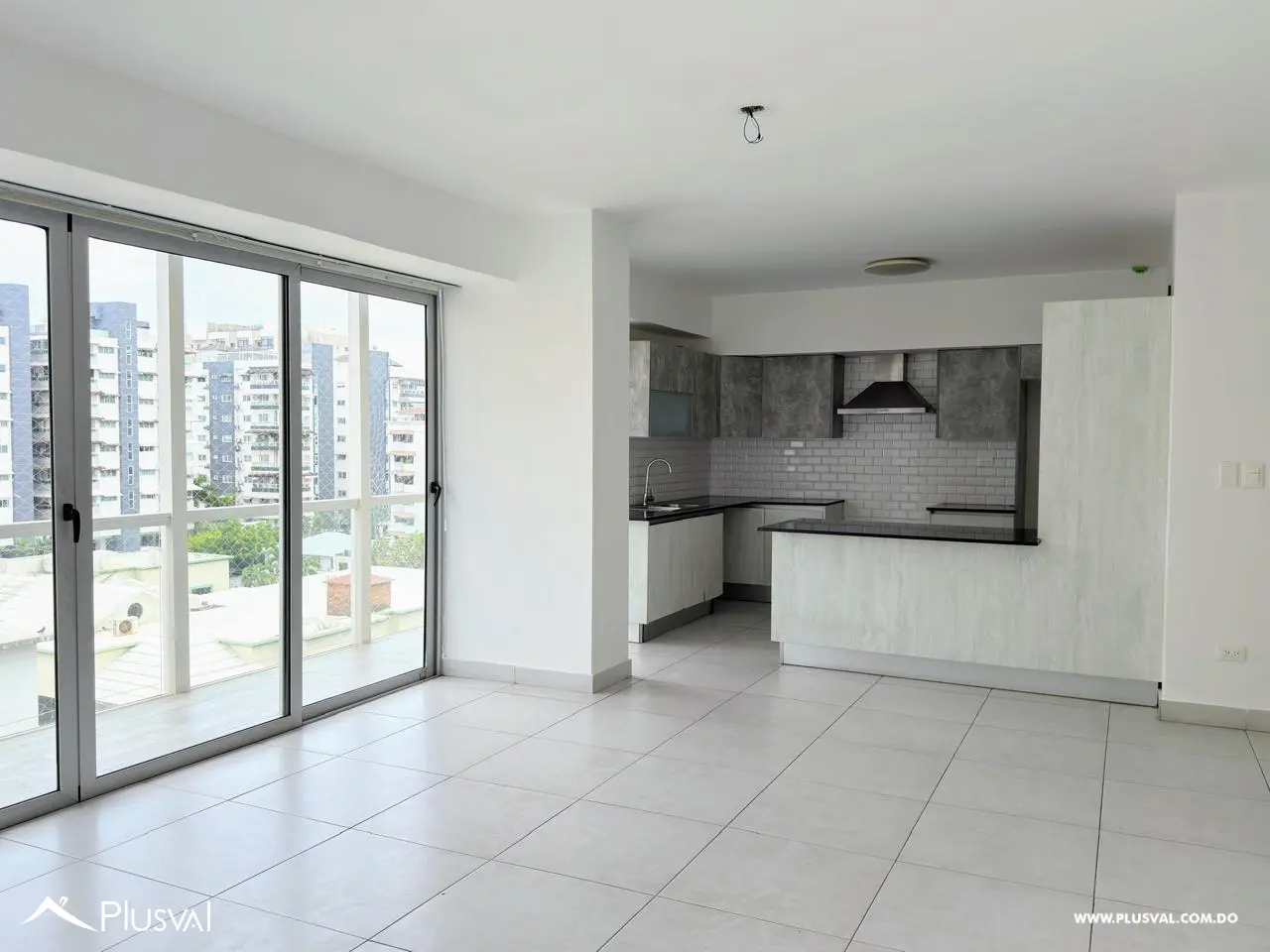 APARTAMENTO EN ALQUILER EN EVARISTO MORALES 523001