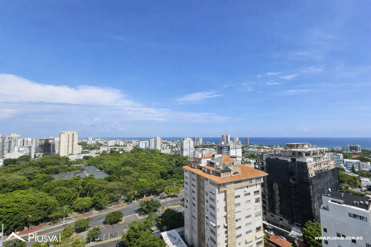Penthouse de dos niveles con terraza en La Esperilla 529043