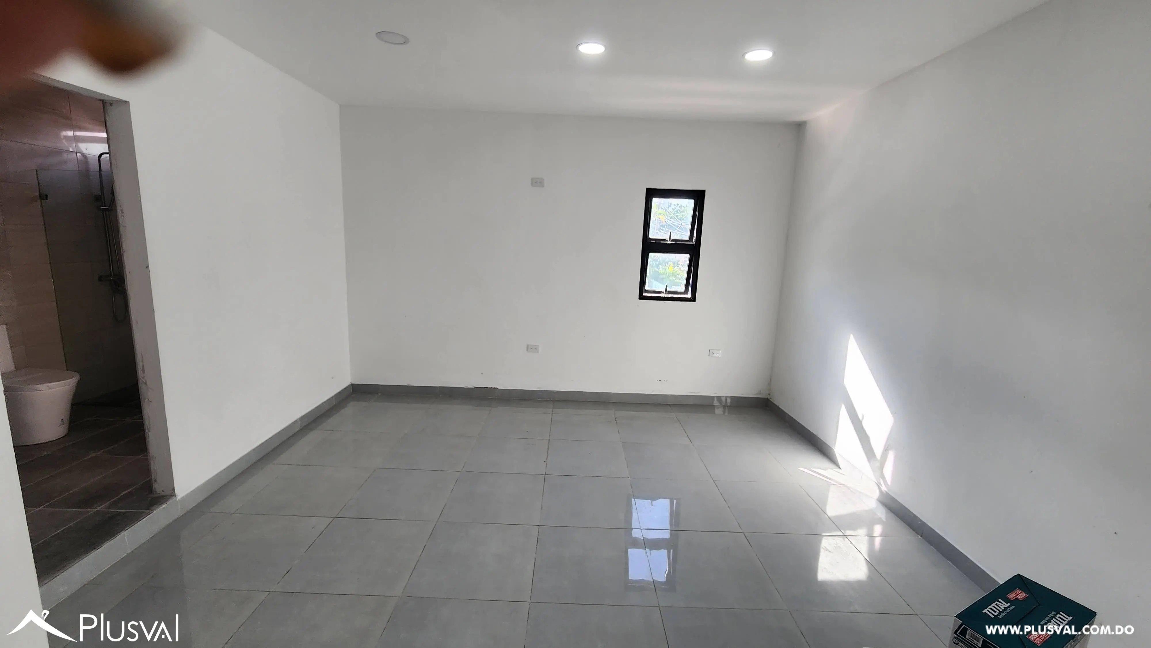 Se vende casa ideal para comercio y/o vivir. 473576