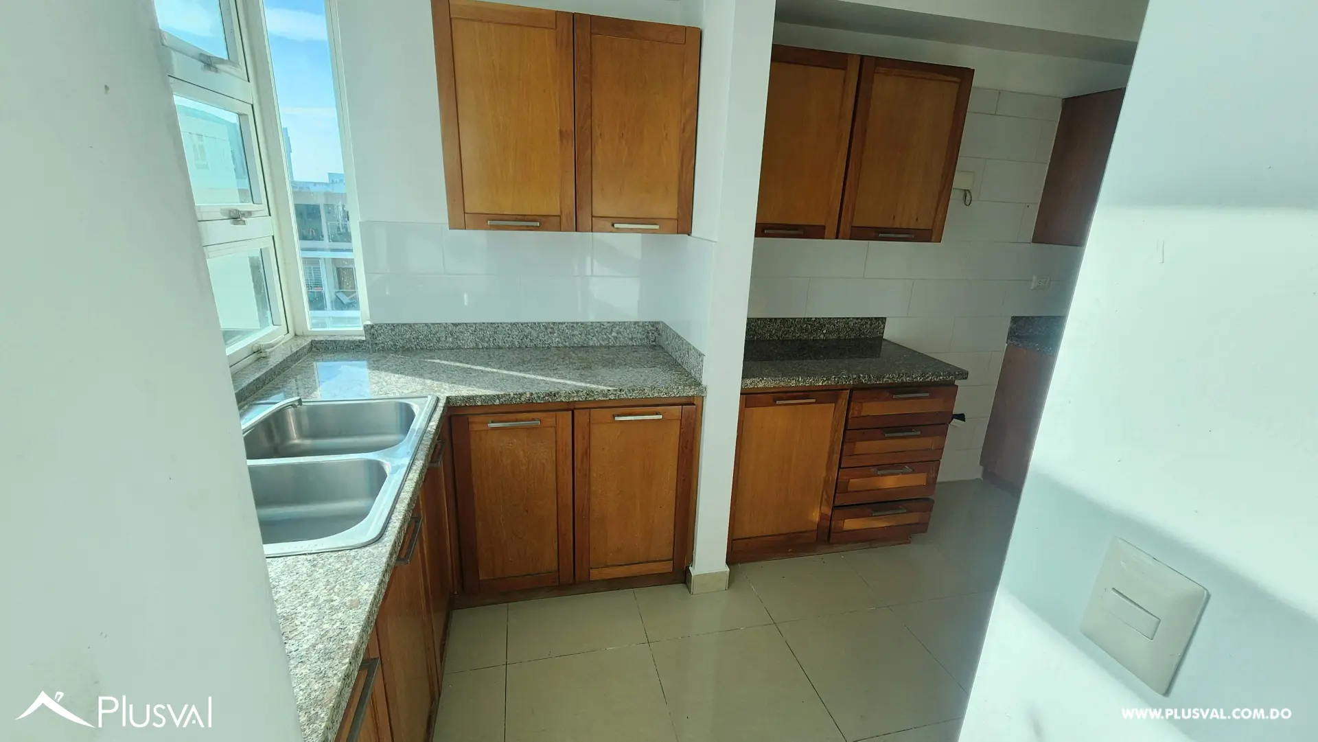 Apartamento en venta, de 3 habitaciones en el  Ens. Paraíso. 507114