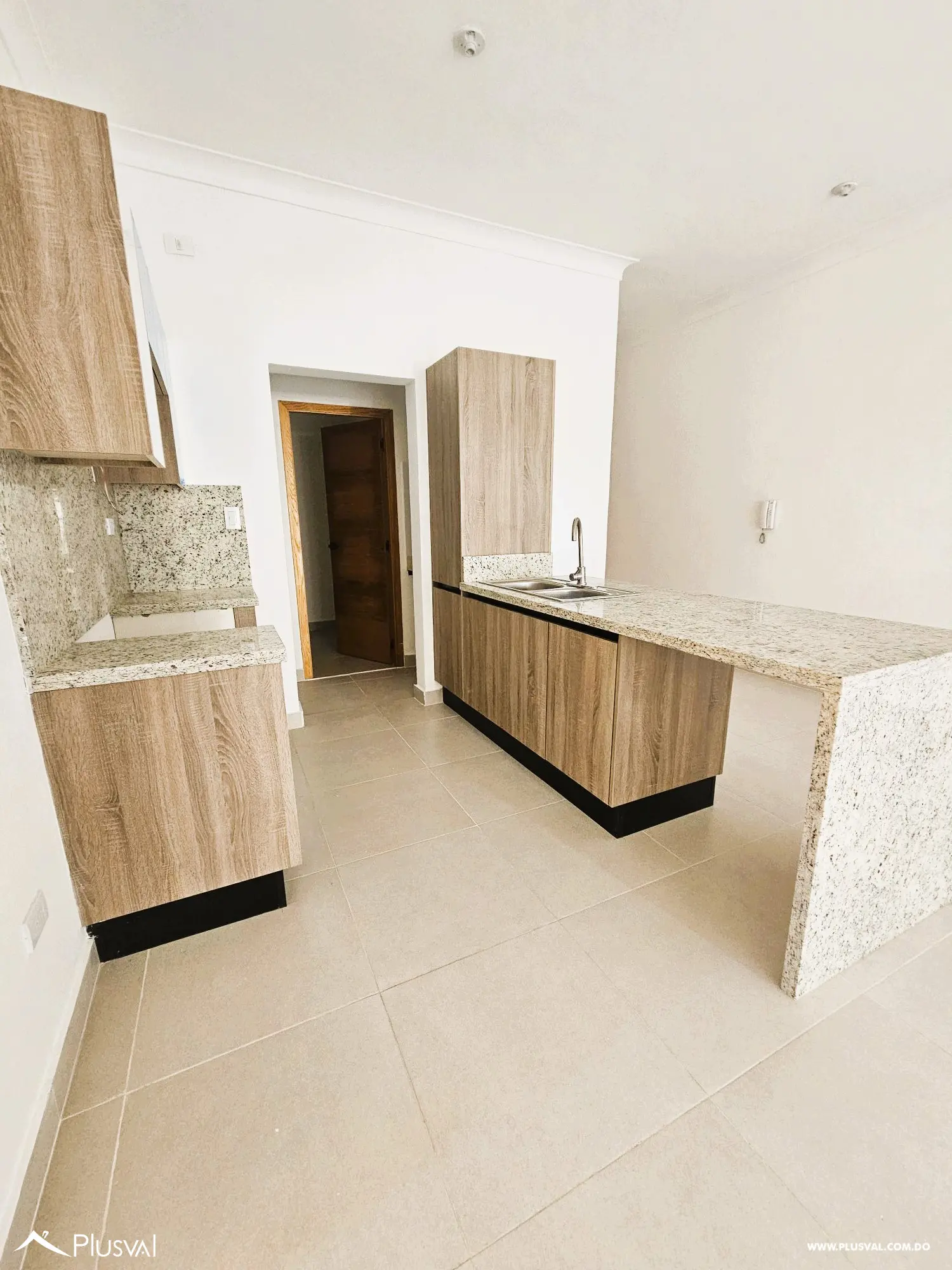 Alquilo apartamento en Bella Vista Sur con área social 479387