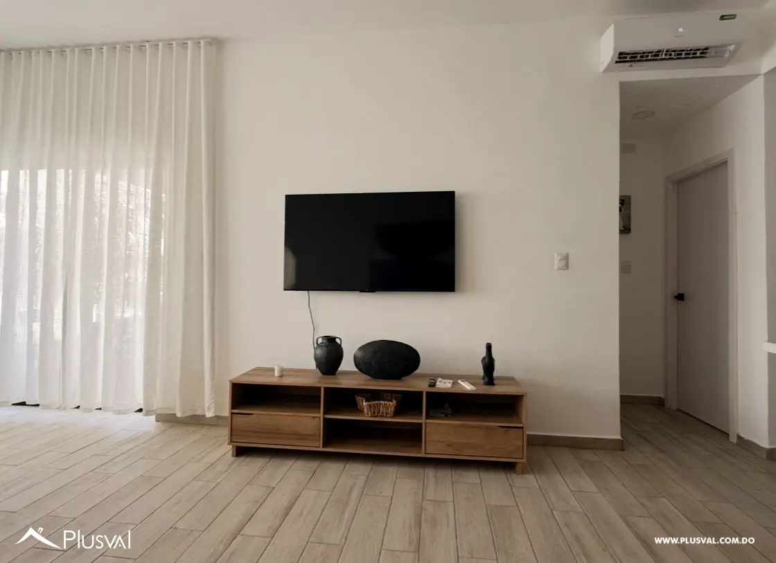 Apartamento con vista a la piscina residencial cerrado a mints de la playa. ONA Residences Whitesands 520129