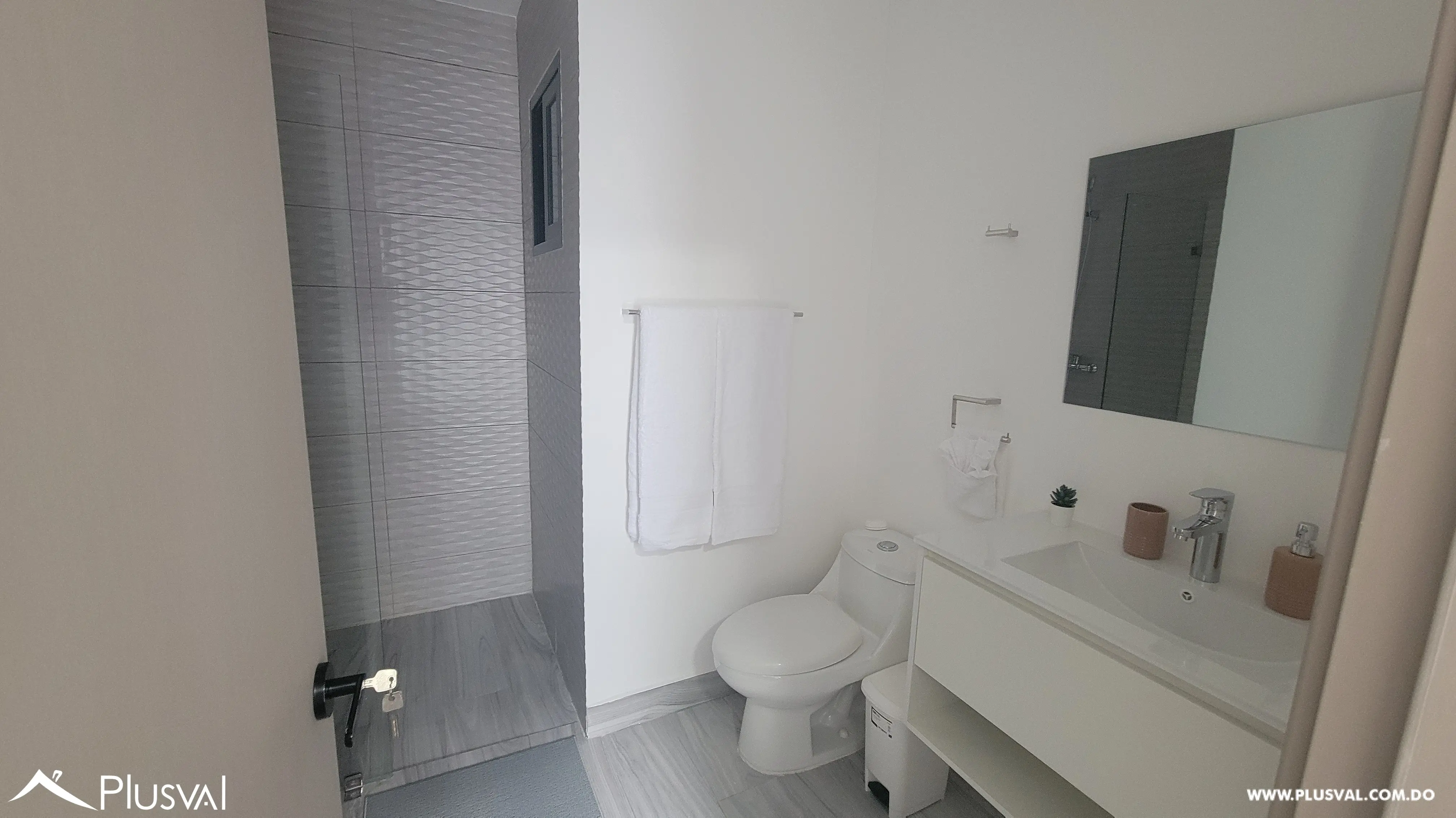 Alquiler de precioso apartamento amueblado en Punta Cana Village. 466503