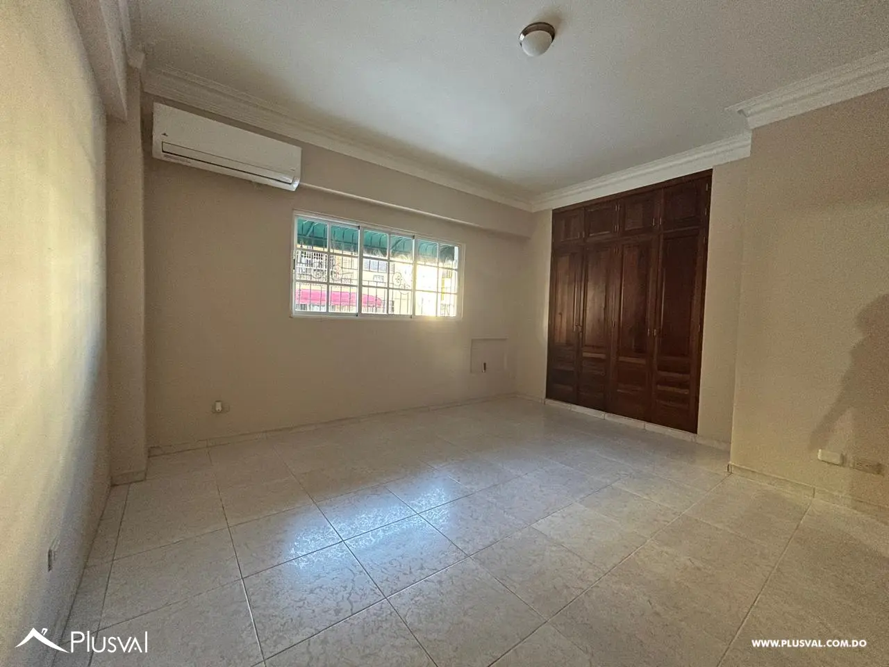Apartamento en alquiler en un segundo nivel 493905