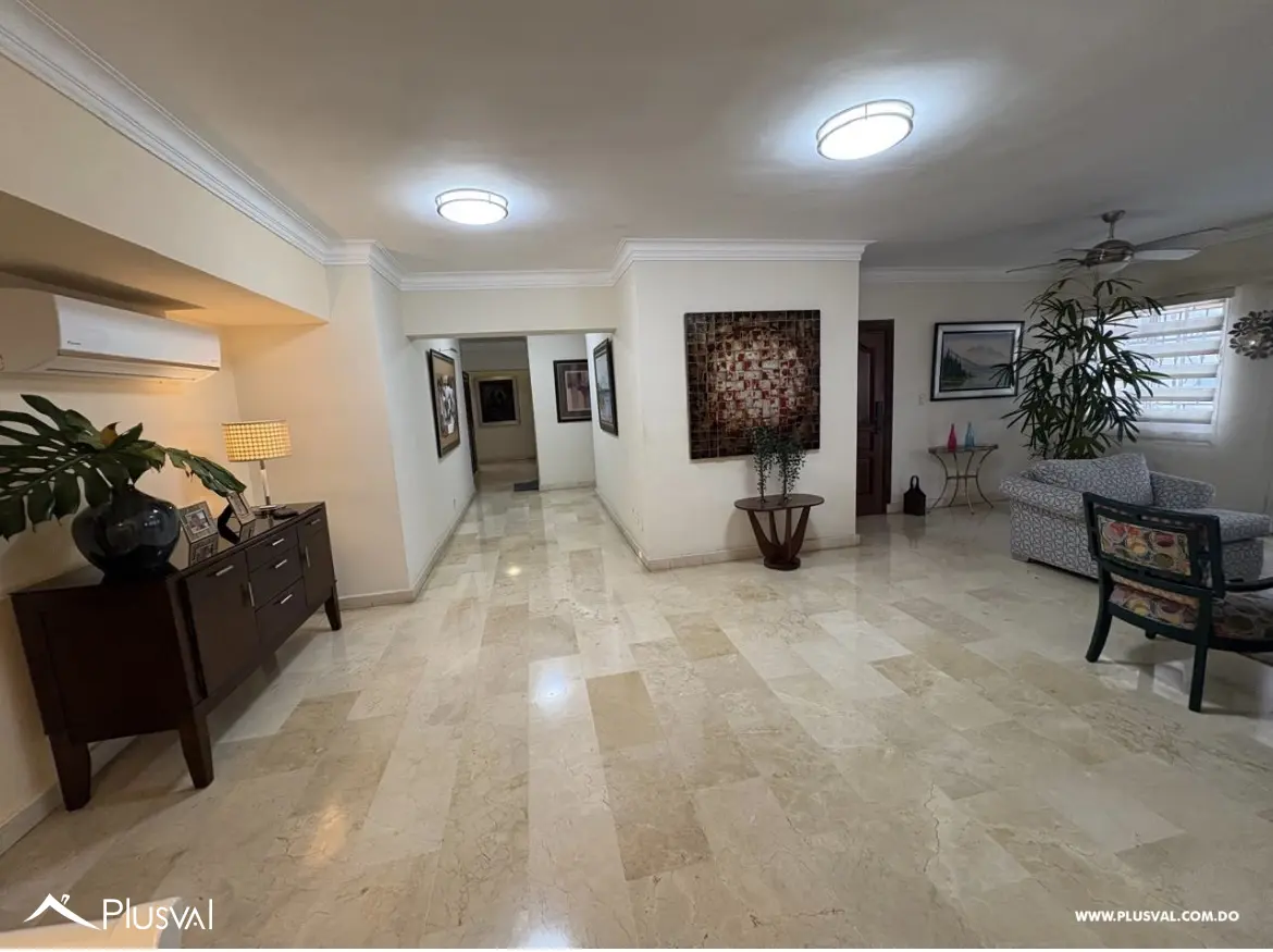 Amplio y hermoso apartamento en Naco 488169