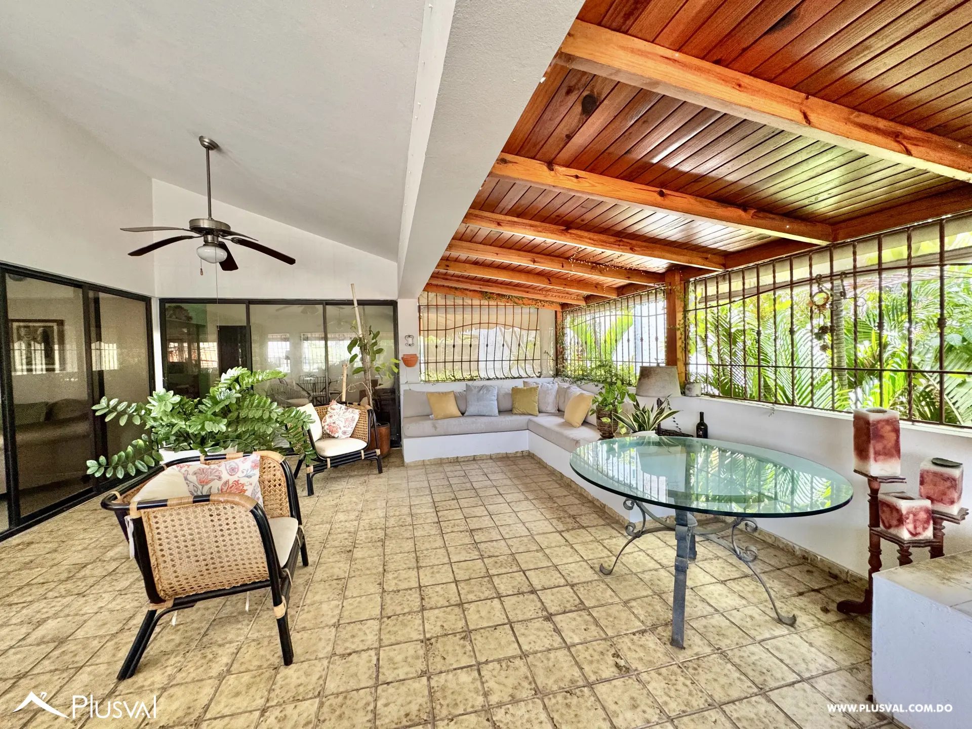 Vendo Maravillosa Casa de 2 Niveles en Los Cacicazgos 519166