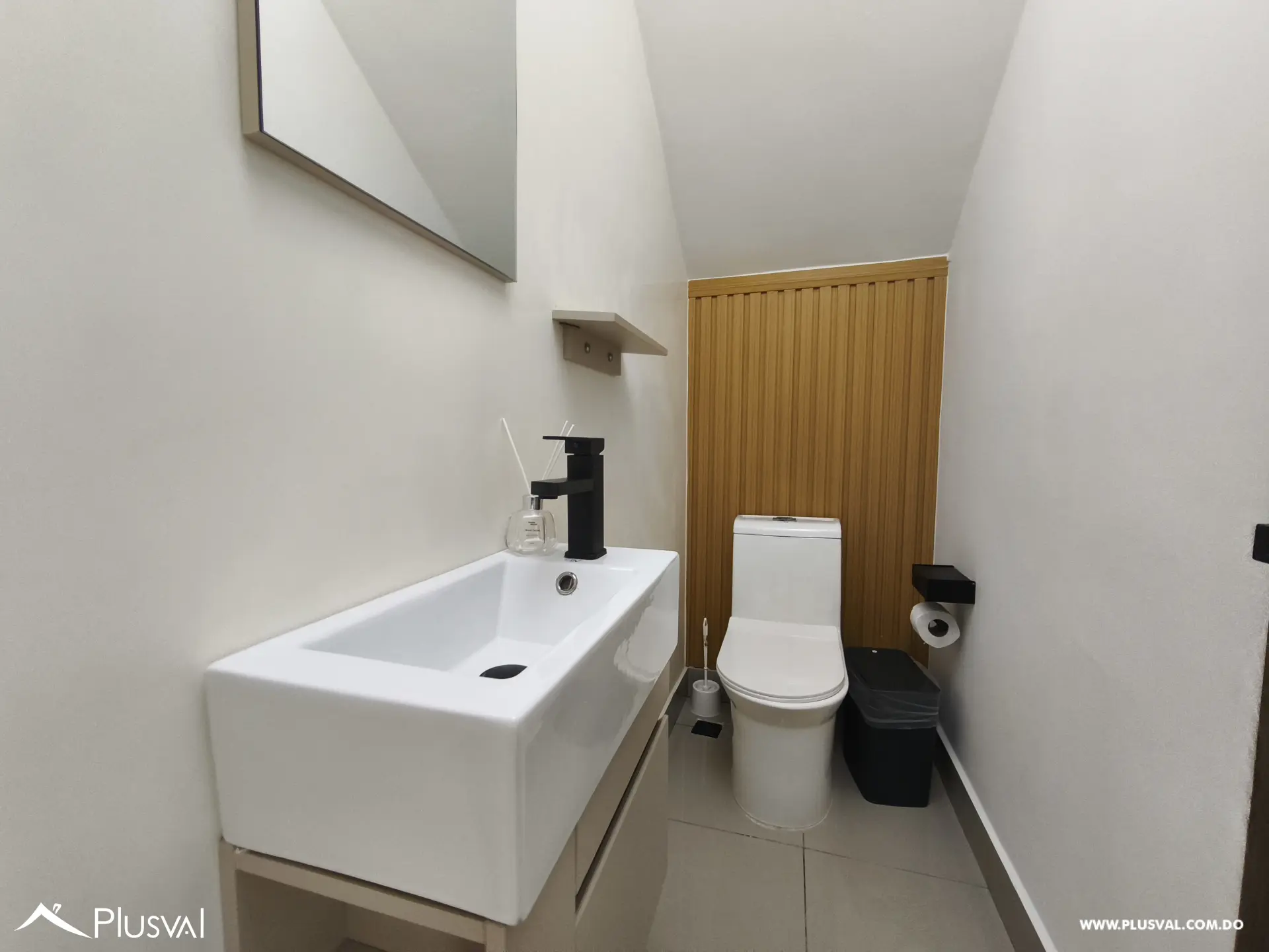 Amplia casa tipo villa a la venta en Jade Village, Punta Cana 507288