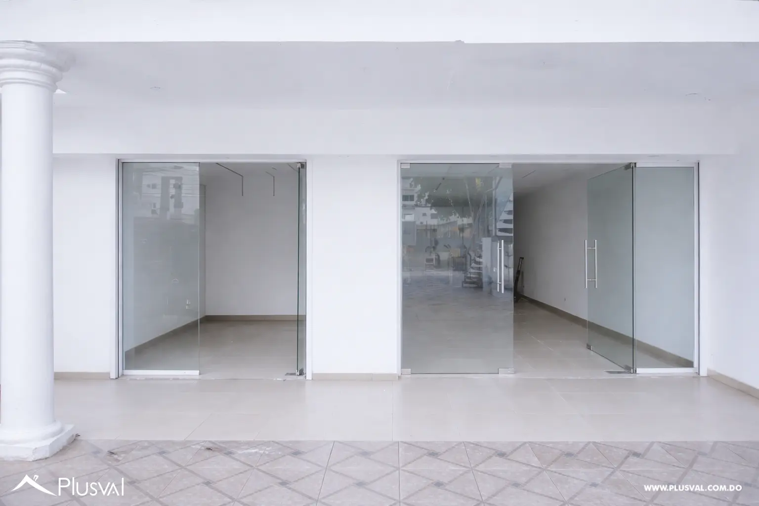 LOCAL COMERCIAL AV ROMULO BETANCOURT 493470