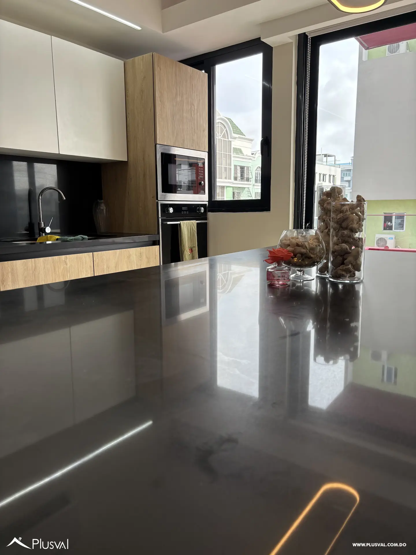 Alquiler Apartamento Moderno Amueblado en Evaristo Morales 512671