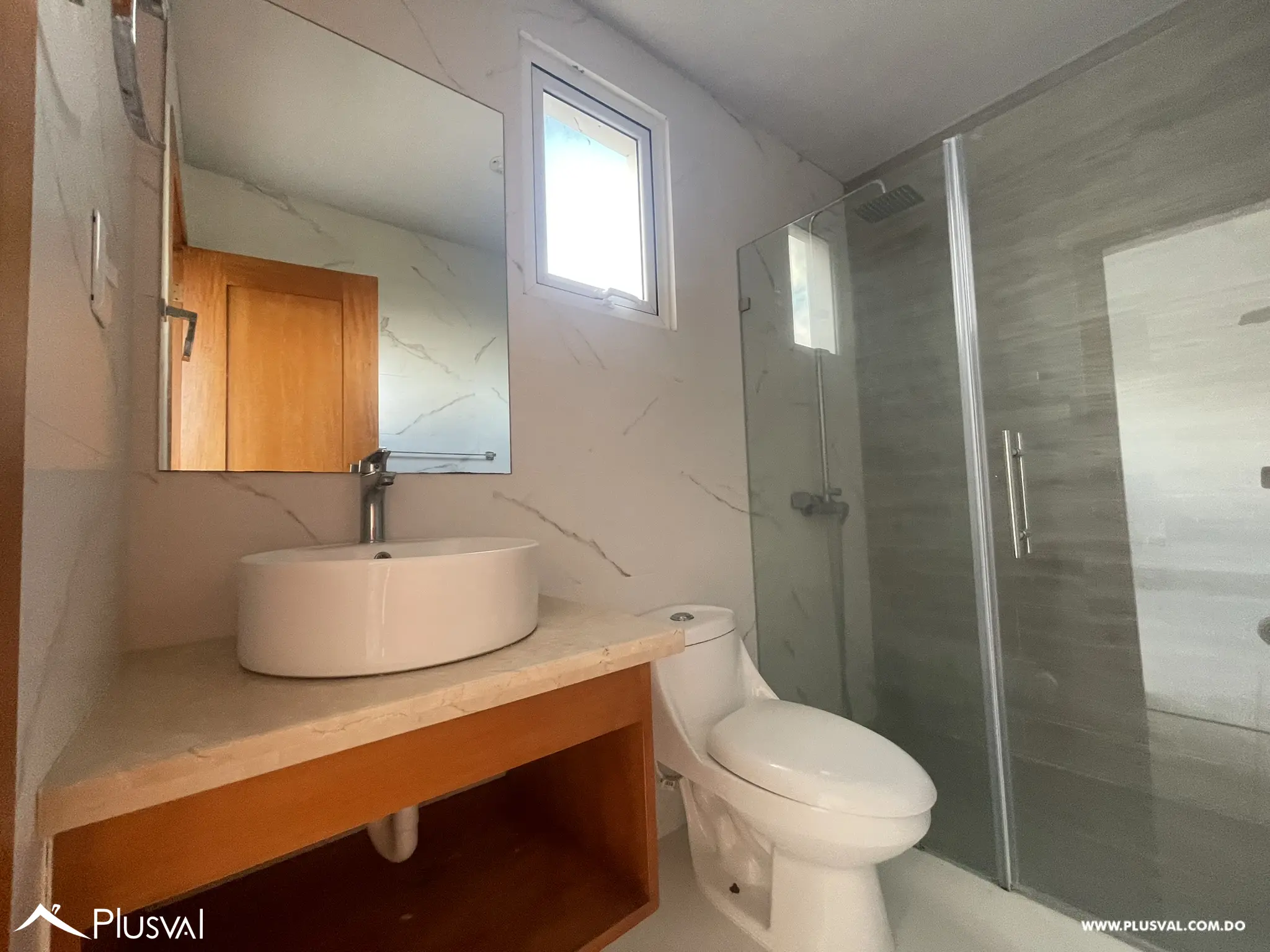 Apto. Alquiler - Av. Hispanoamericana - 5to Nivel - Zona Residencial 484997