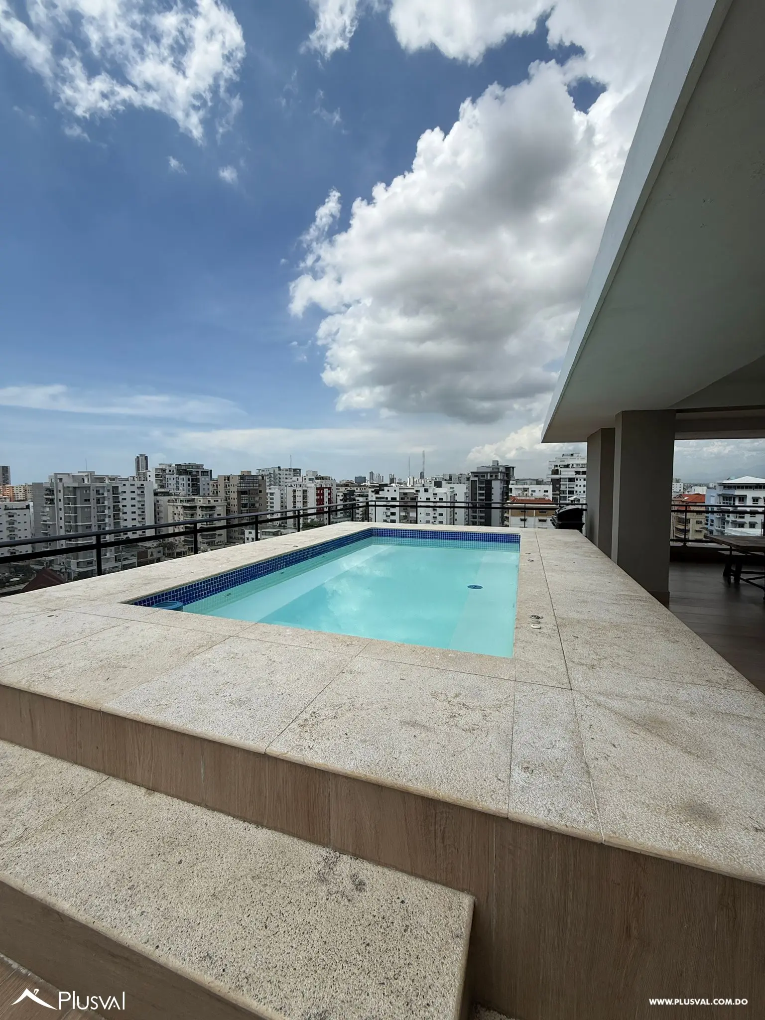 Apartamento en alquiler en Evaristo Morales 460060